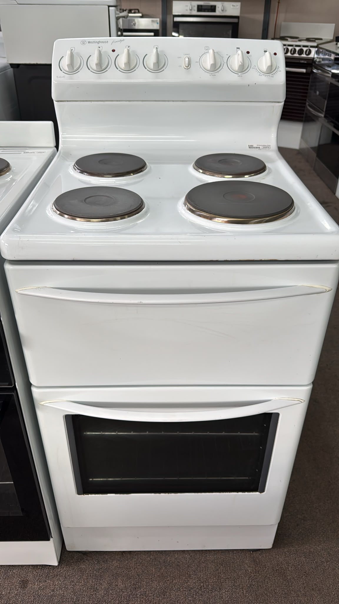 Westinghouse 54cm Electric Freestanding Stove Freestyle144 (33274)
