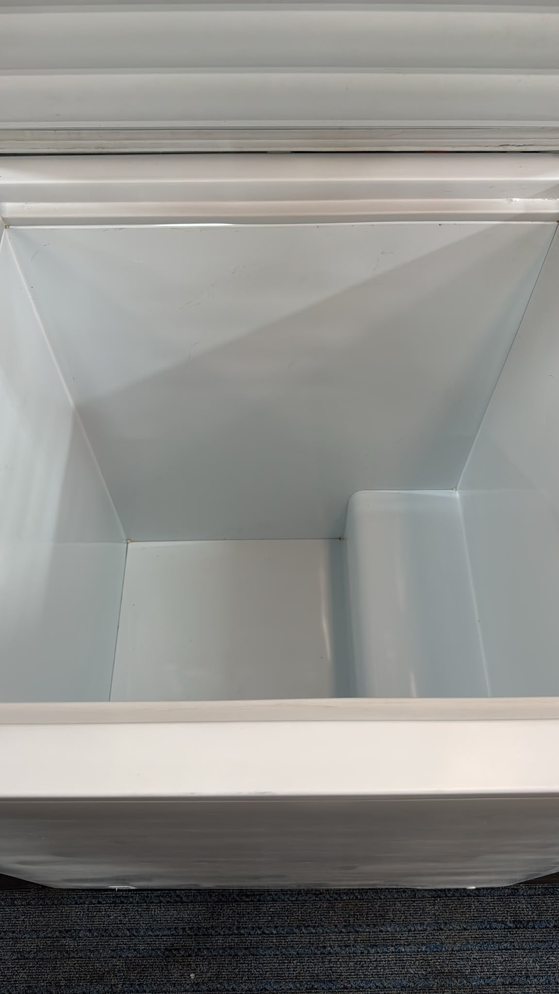 Chest Freezer 220L, H220X (33292)