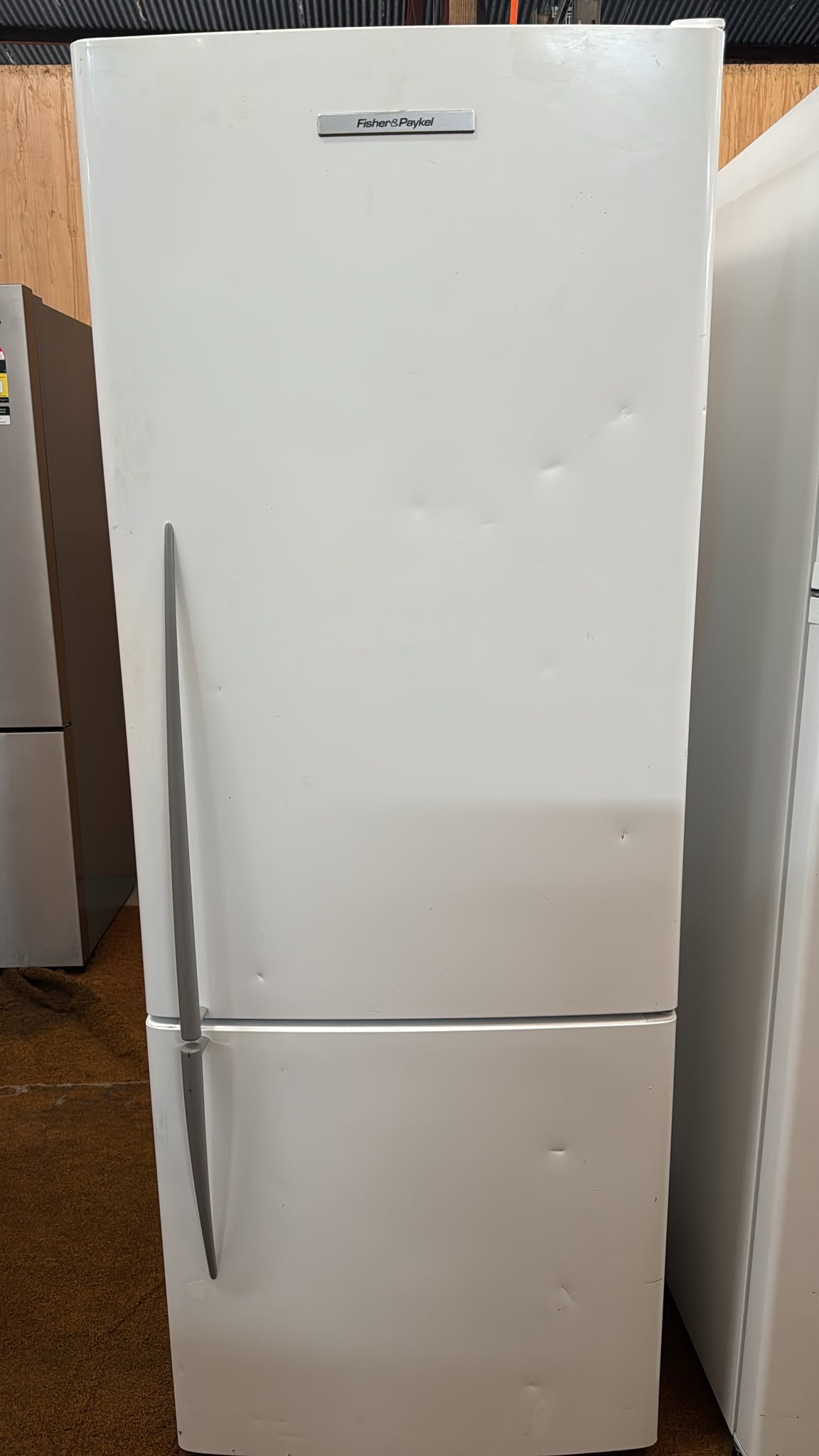 Fisher & Paykel Bottom Mount Fridge Freezer 403L (33290)