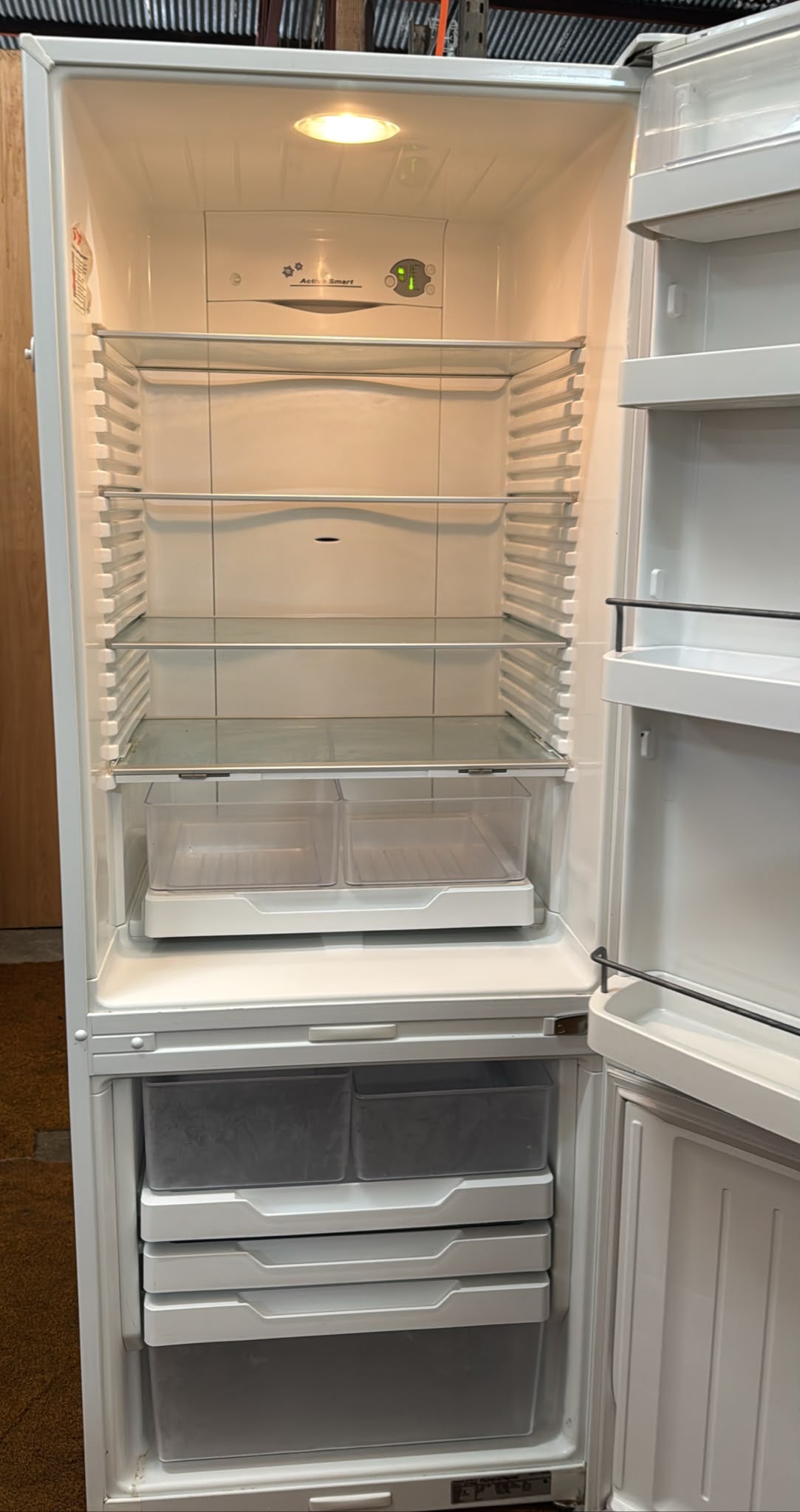 Fisher & Paykel Bottom Mount Fridge Freezer 403L (33290)