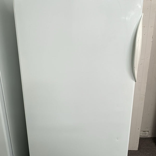 Westinghouse Upright Freezer Only 380L, FJ383 (33306)