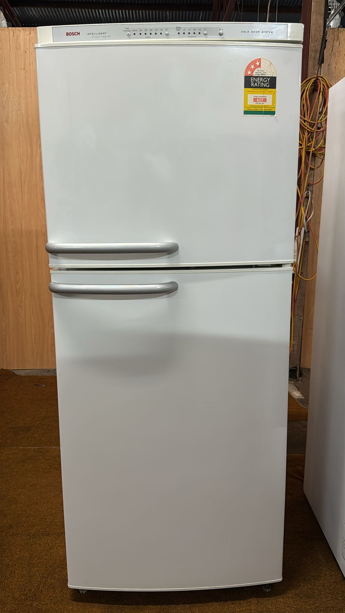 Bosch Top Mount Fridge Freezer, 6 months warranty (33320)