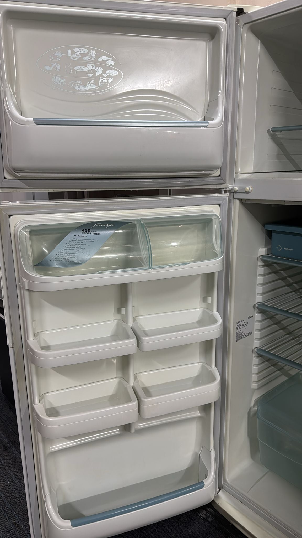 Westinghouse Top Mount Fridge Freezer RJ452 450L (33327)