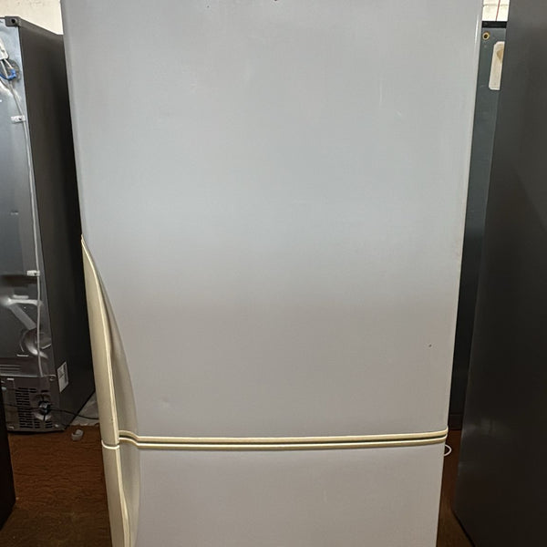 Westinghouse Bottom Mount Fridge Freezer 410L RB411QR (33339)