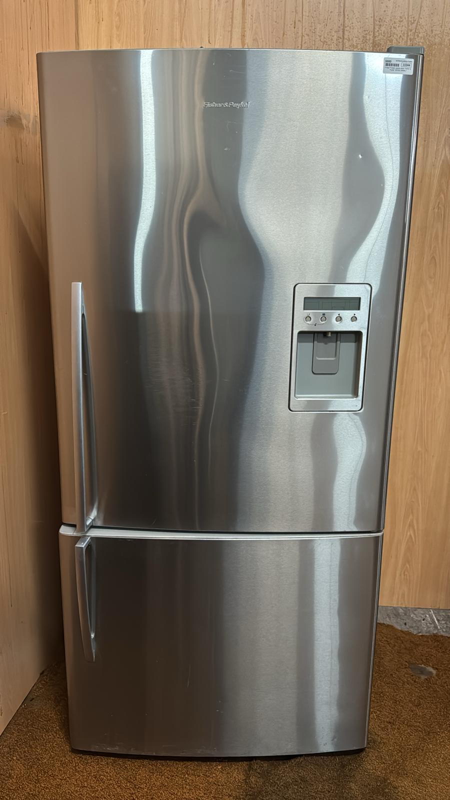 Fisher & Paykel Bottom Mount Fridge Freezer 519L, E522B (33344)