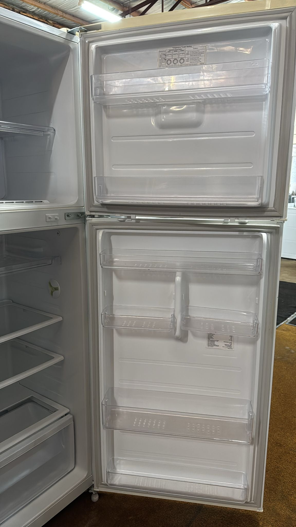 Samsung Fridge Freezer Top Mount 395L SR395NW (33343)