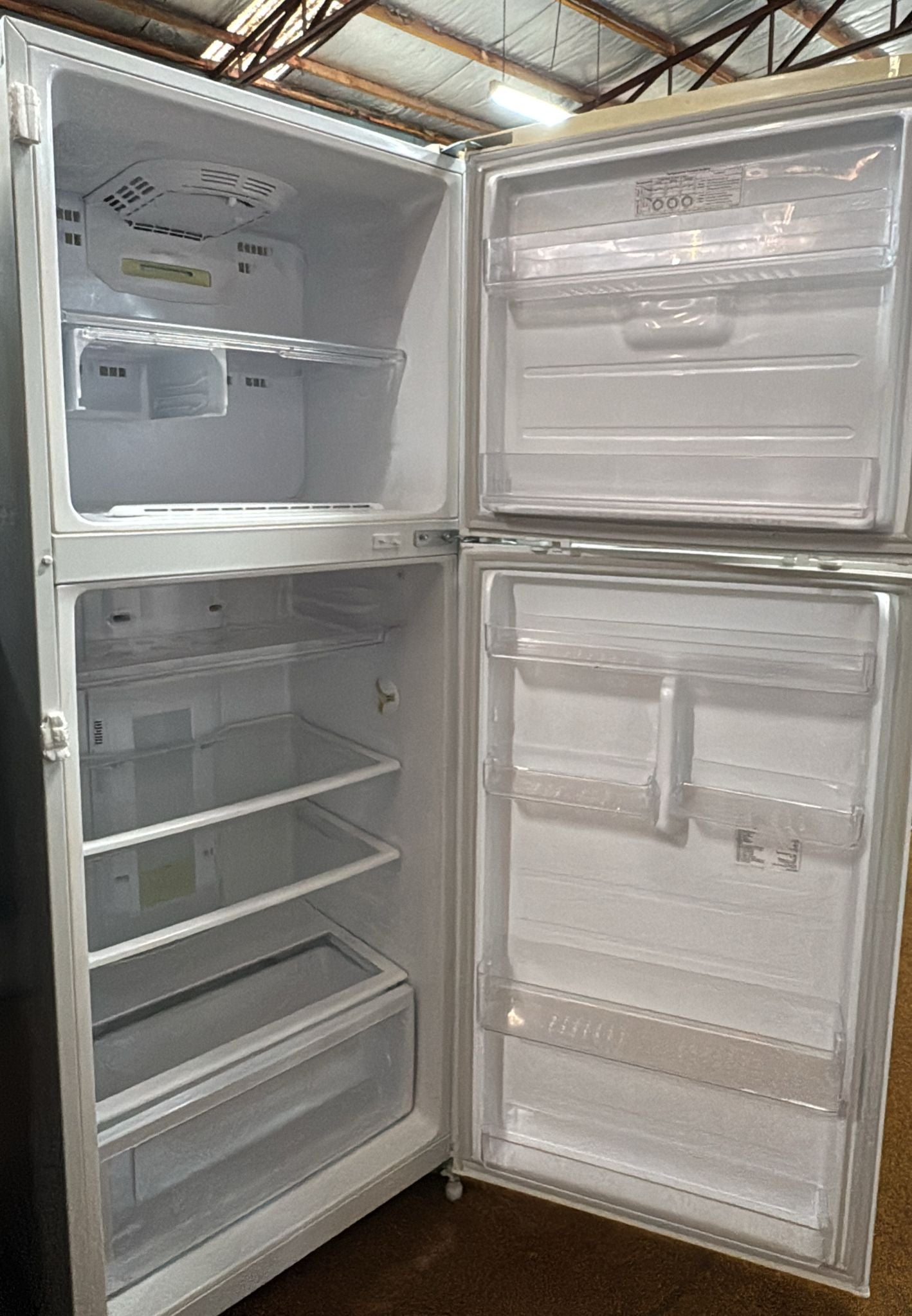 Samsung Fridge Freezer Top Mount 395L SR395NW (33343)