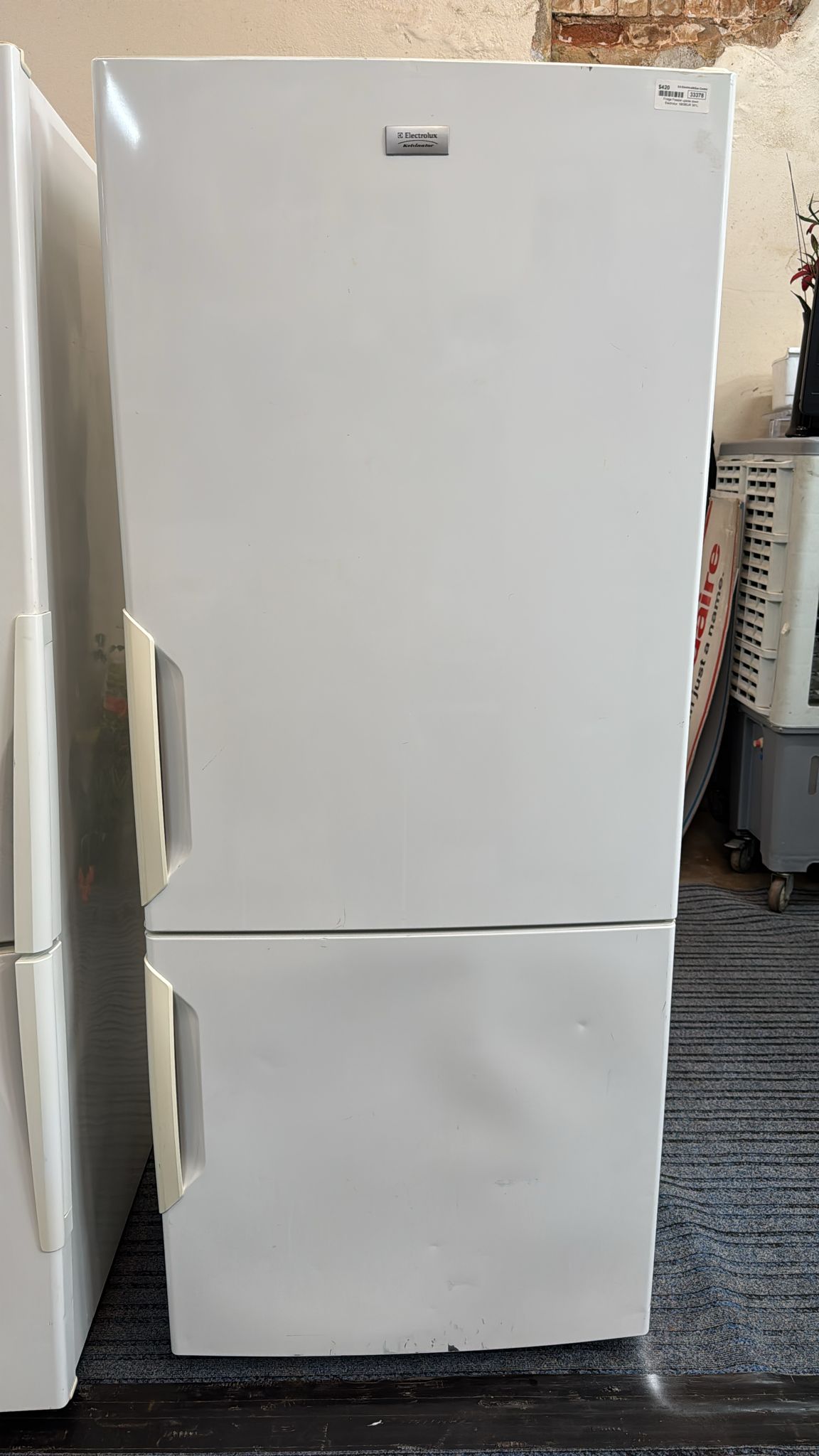 Kelvinator Bottom Mount Fridge Freezer 381L NB380JR  (33378)