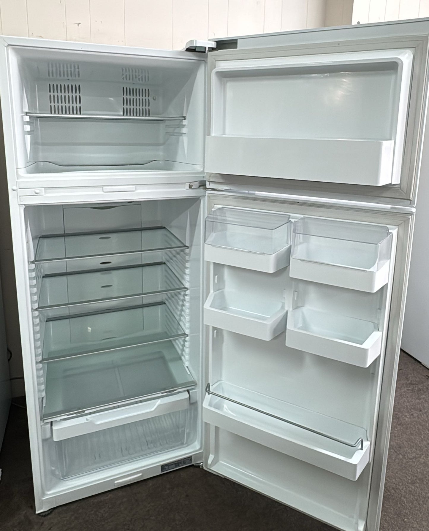 Fisher & Paykel Top Mount Fridge Freezer 380L, RF381TRPW6 (33383)