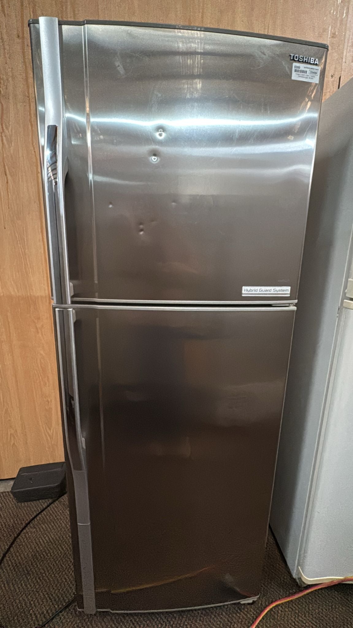 Toshiba Top Mount Fridge Freezer 322L, GRR32DA (33409)