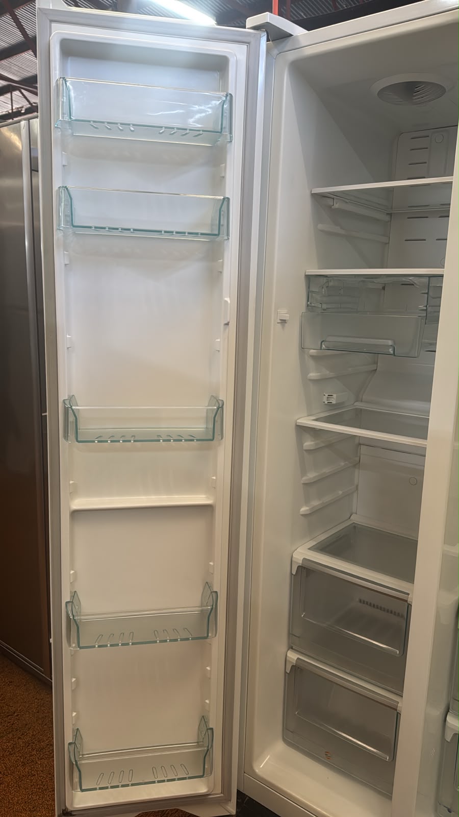Westinghouse Side by Side Fridge Freezer 700L WSE7000WF (33412)