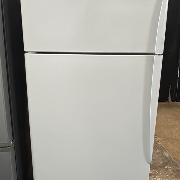 Fisher & Paykel Top Mount Fridge Freezer 380L, E381TRT (33436)
