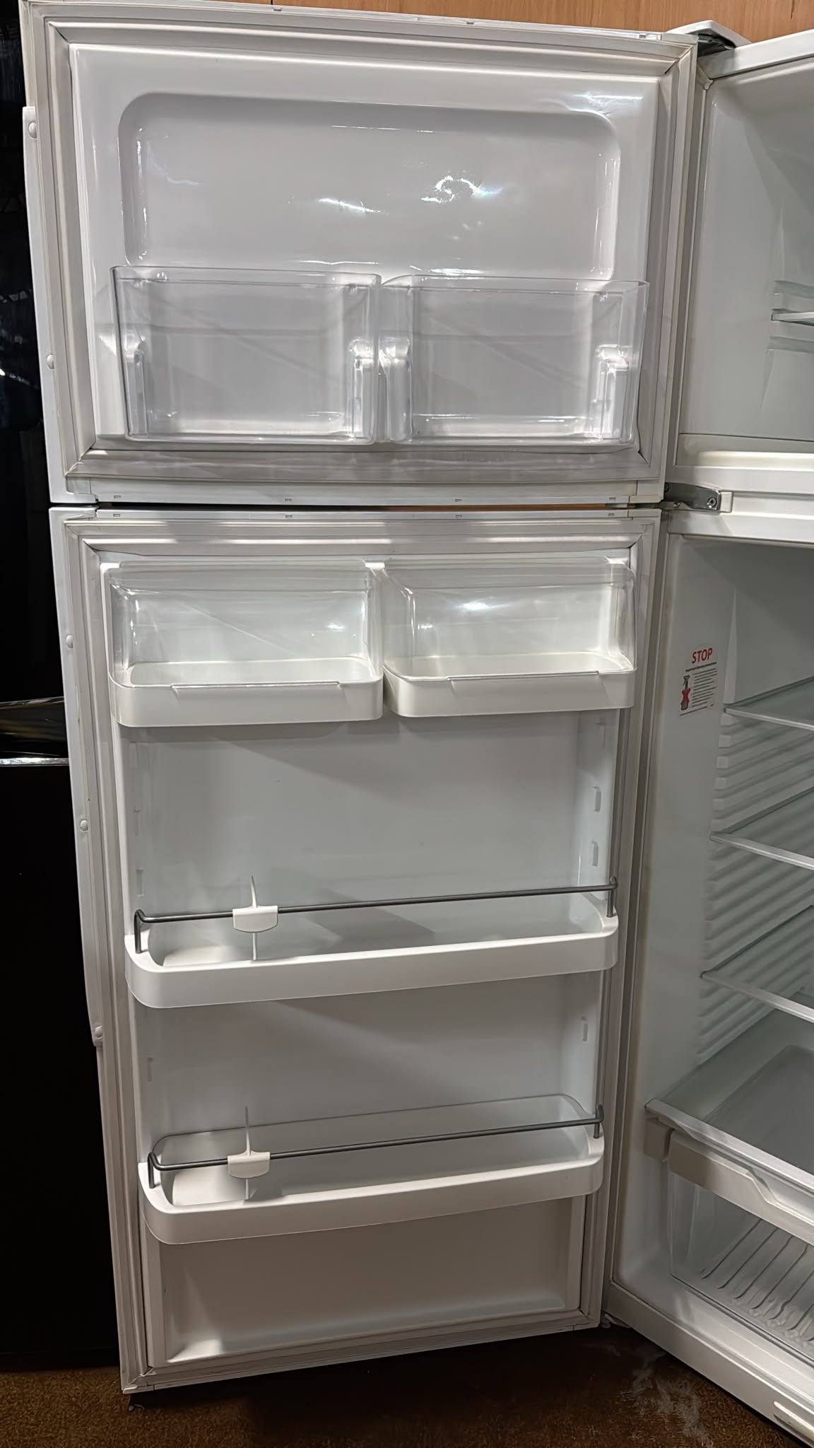 Fisher & Paykel Top Mount Fridge Freezer 380L, E381TLT (33447)