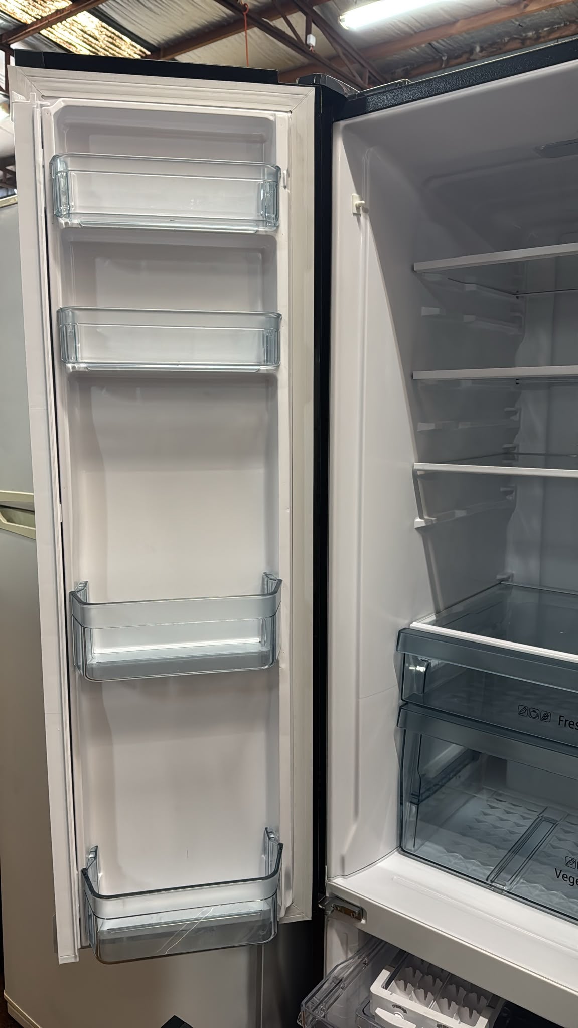 Hitachi French 4 Door Fridge Freezer (33459)