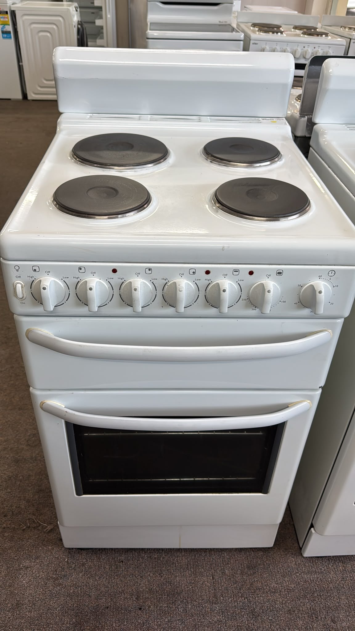 Chef 540 Electric Freestanding Stove (33512)