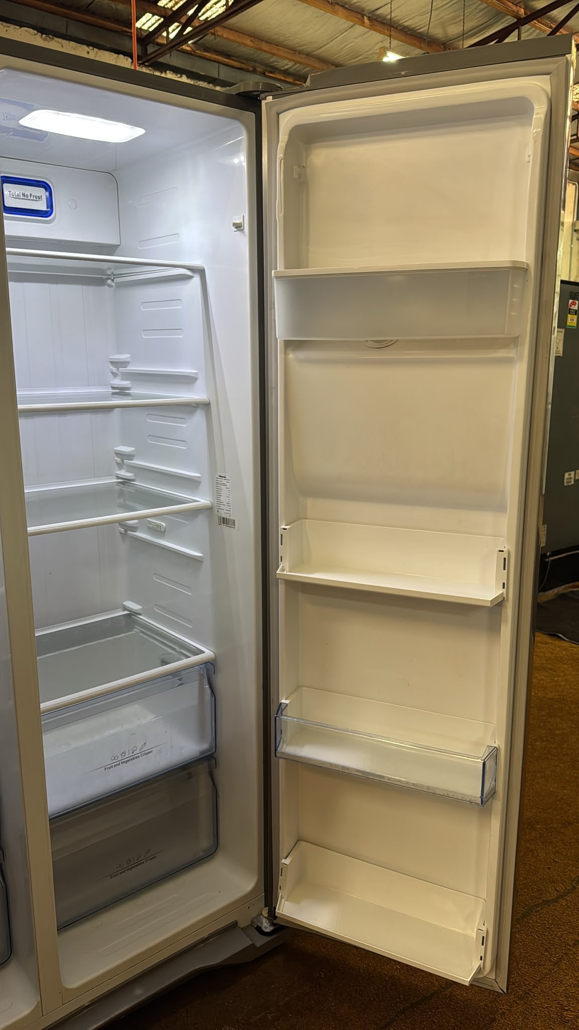Hisense Side by Side Door Fridge Freezer 610L HR6SBSFF610 (33530)