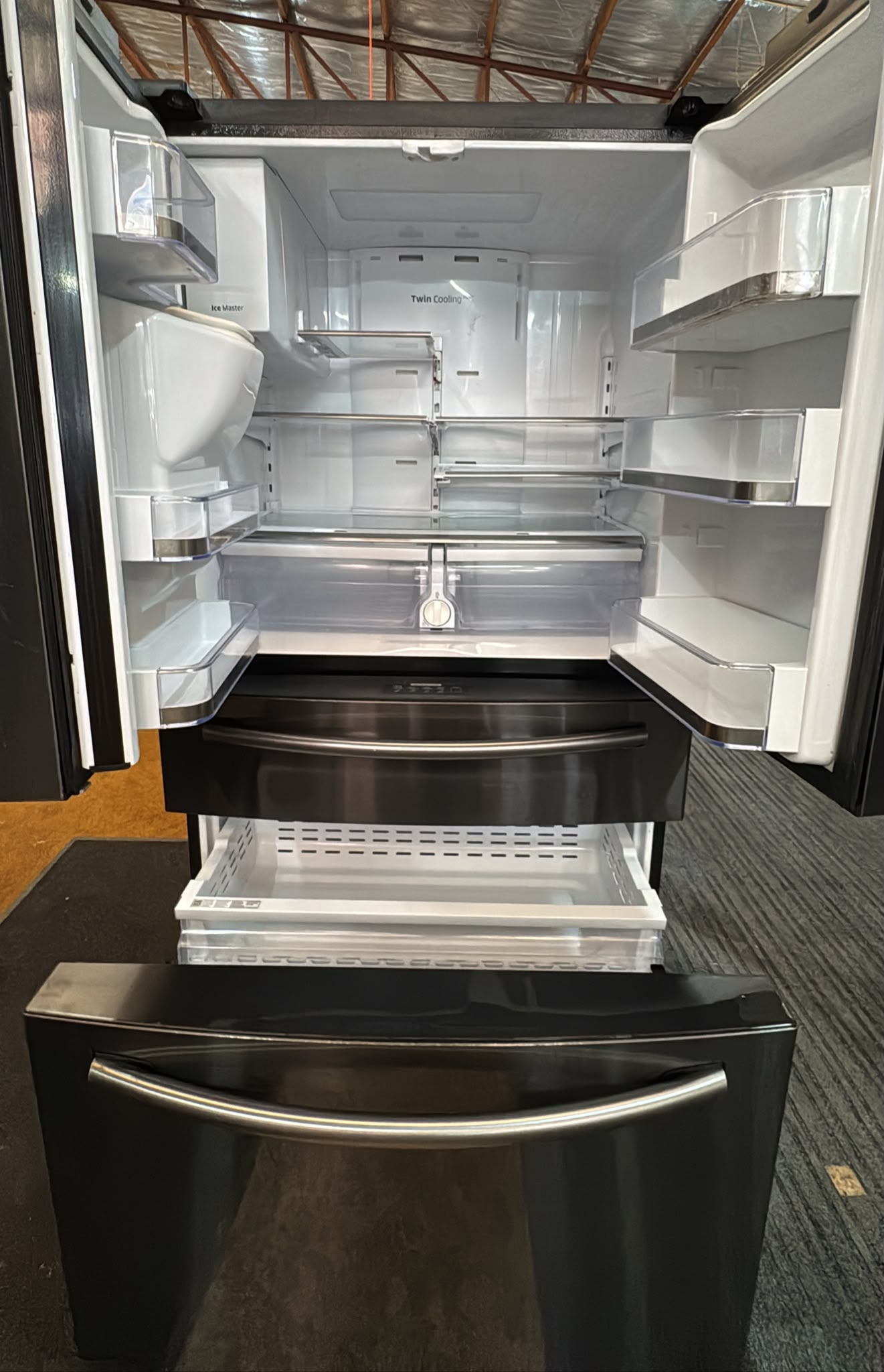 Samsung French Door Fridge Freezer 680L,  SRF677CDBLS  (33544)