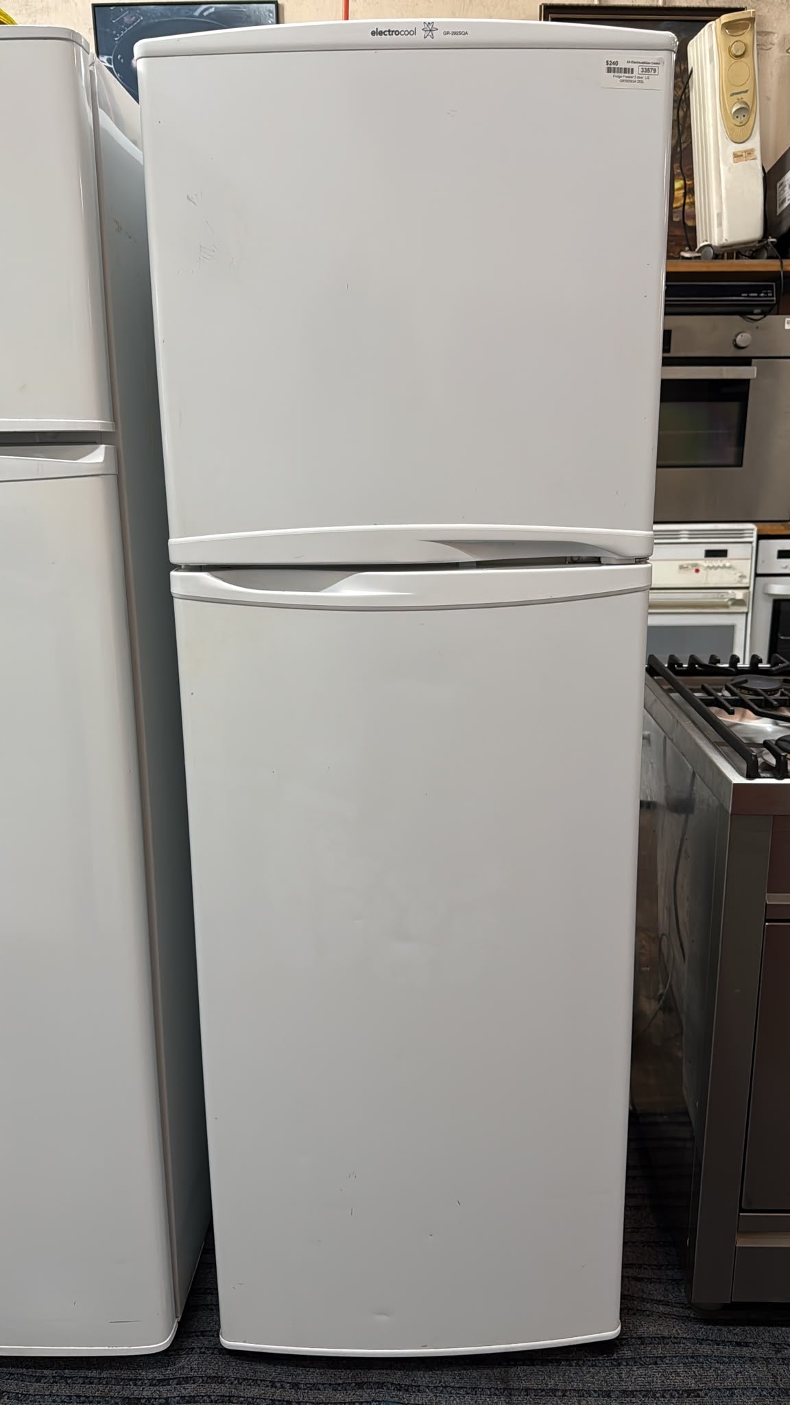 LG Top Mount Fridge Freezer 253L (33579)