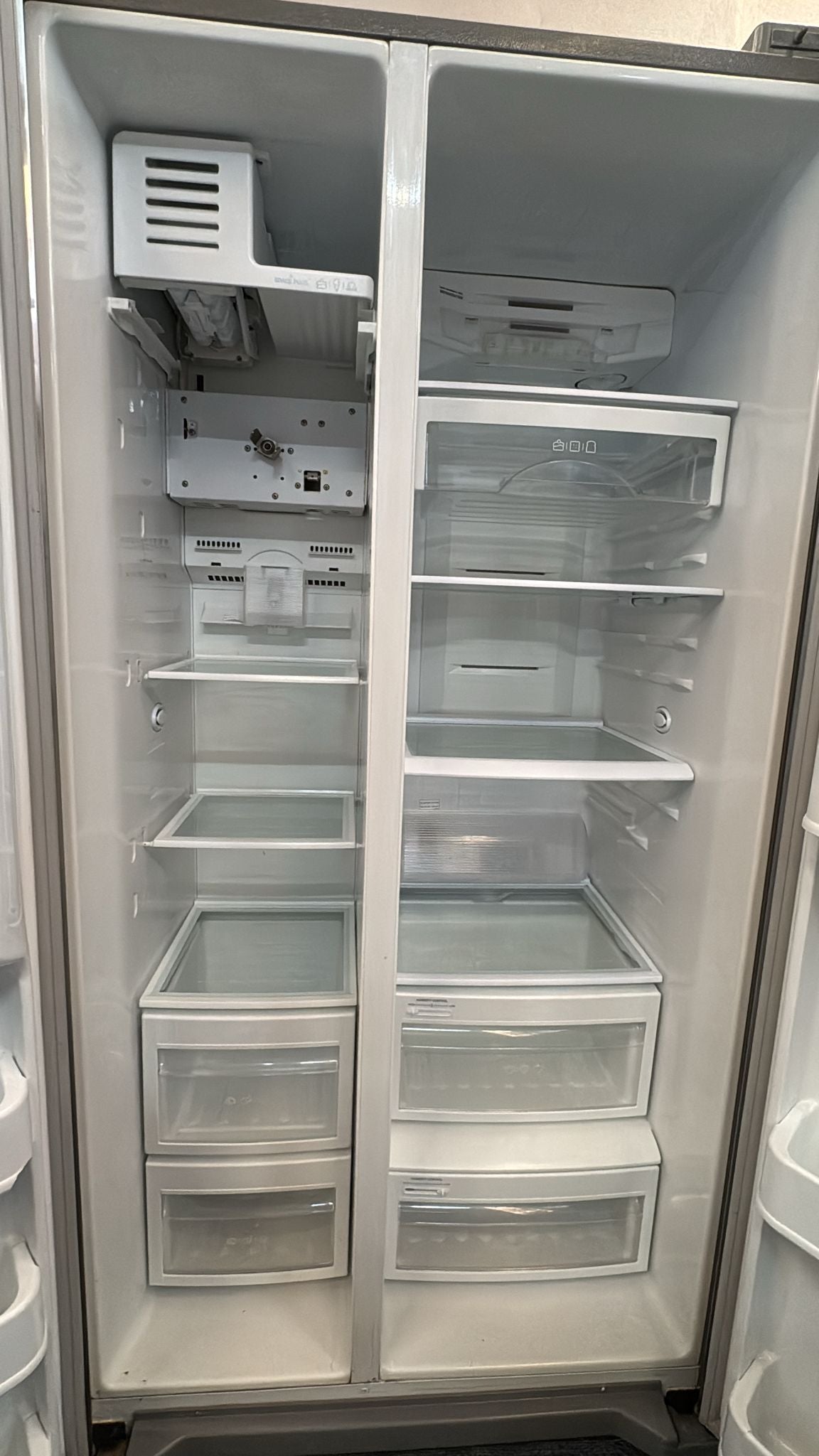 LG Side by Side Fridge Freezer 597L GCL197STF (33600)