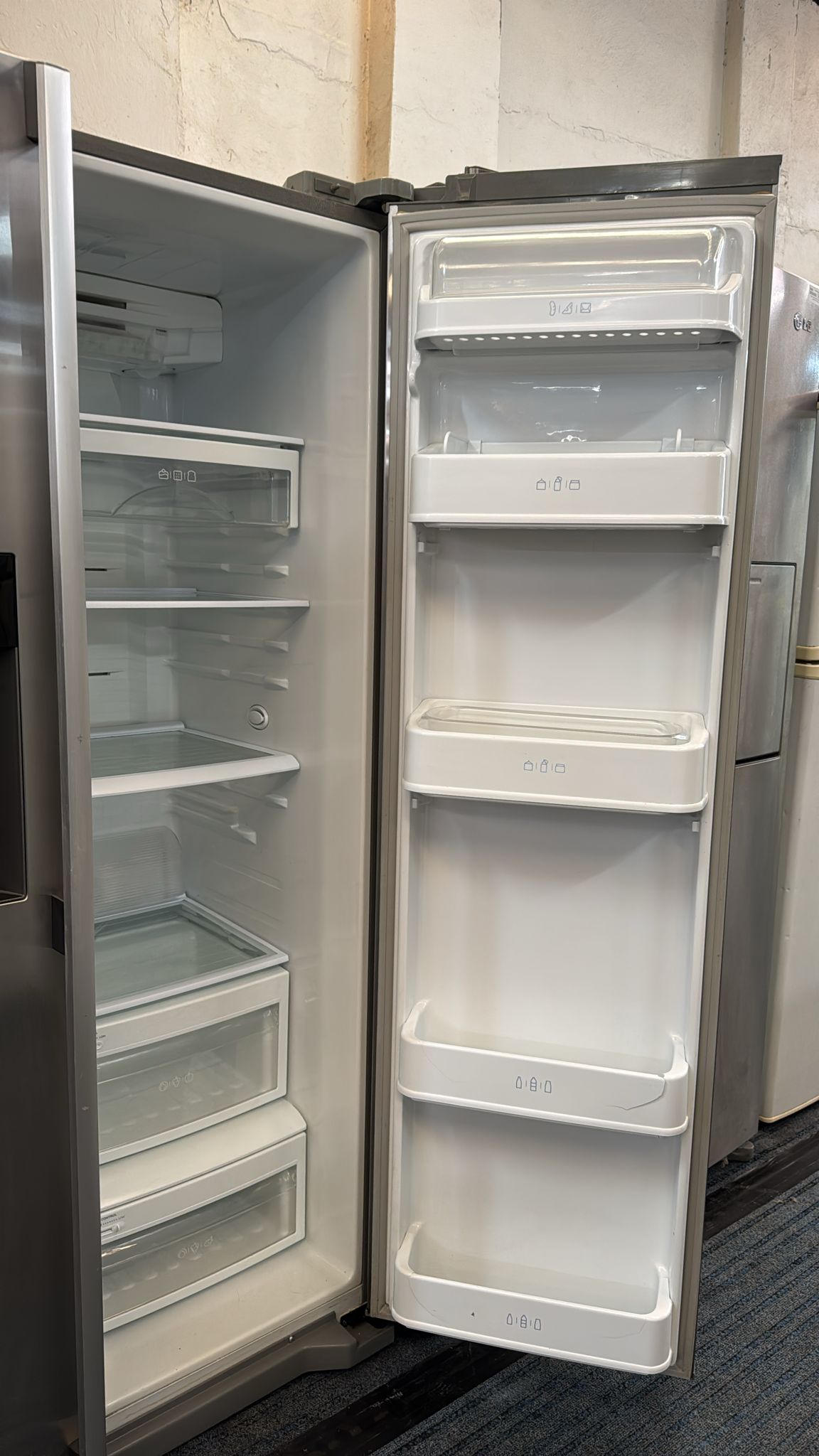LG Side by Side Fridge Freezer 597L GCL197STF (33600)