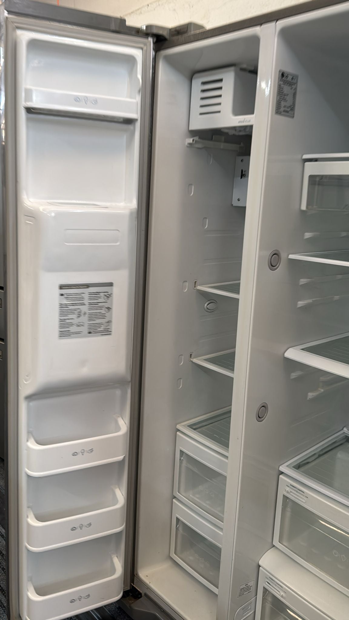 LG Side by Side Fridge Freezer 597L GCL197STF (33600)