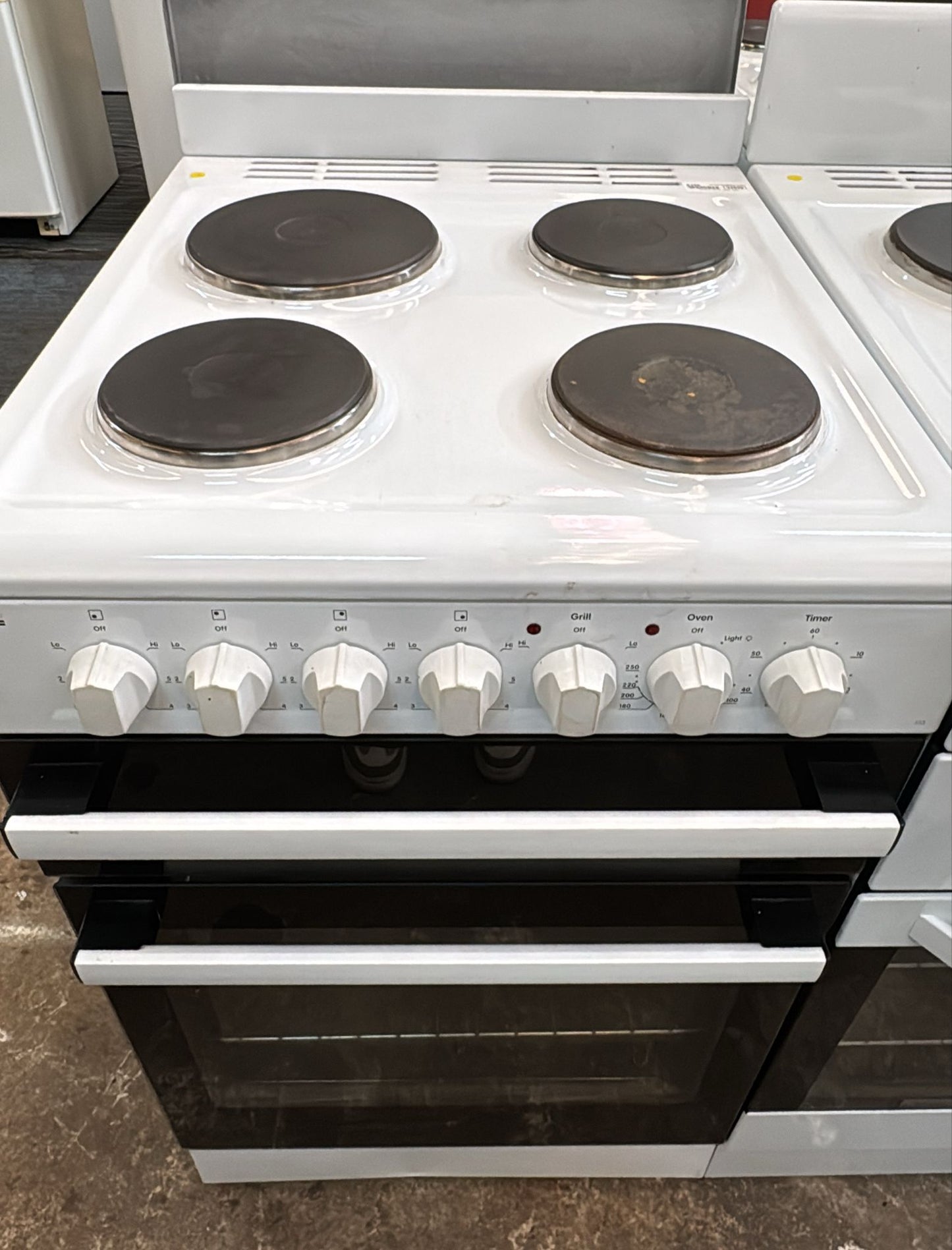 Chef 533 54cm Freestanding Electric Stove (33609)