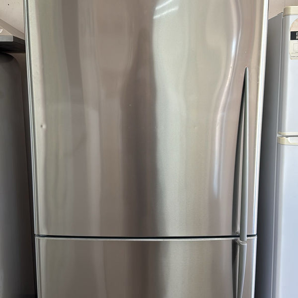 Fisher & Paykel Bottom Mount Fridge Freezer 519L, E522B (33613)