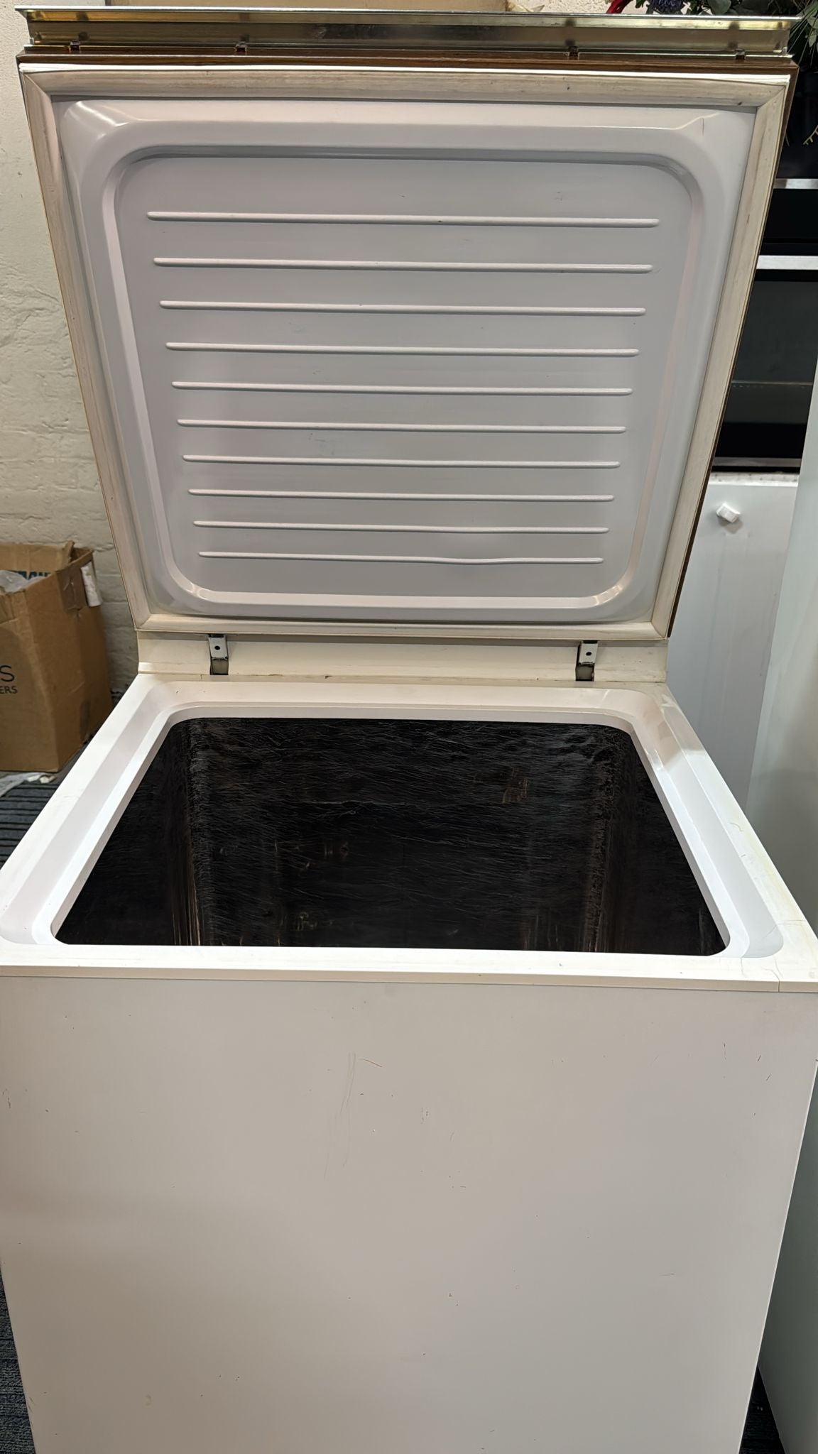 Malleys Chest Freezer 200L, NHF200DS (33620)