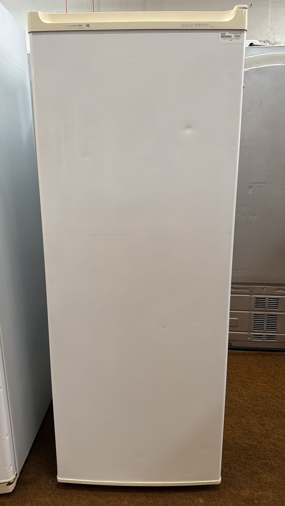 Kelvinator Freestanding Fridge Only CS330D-R 330L (33622)