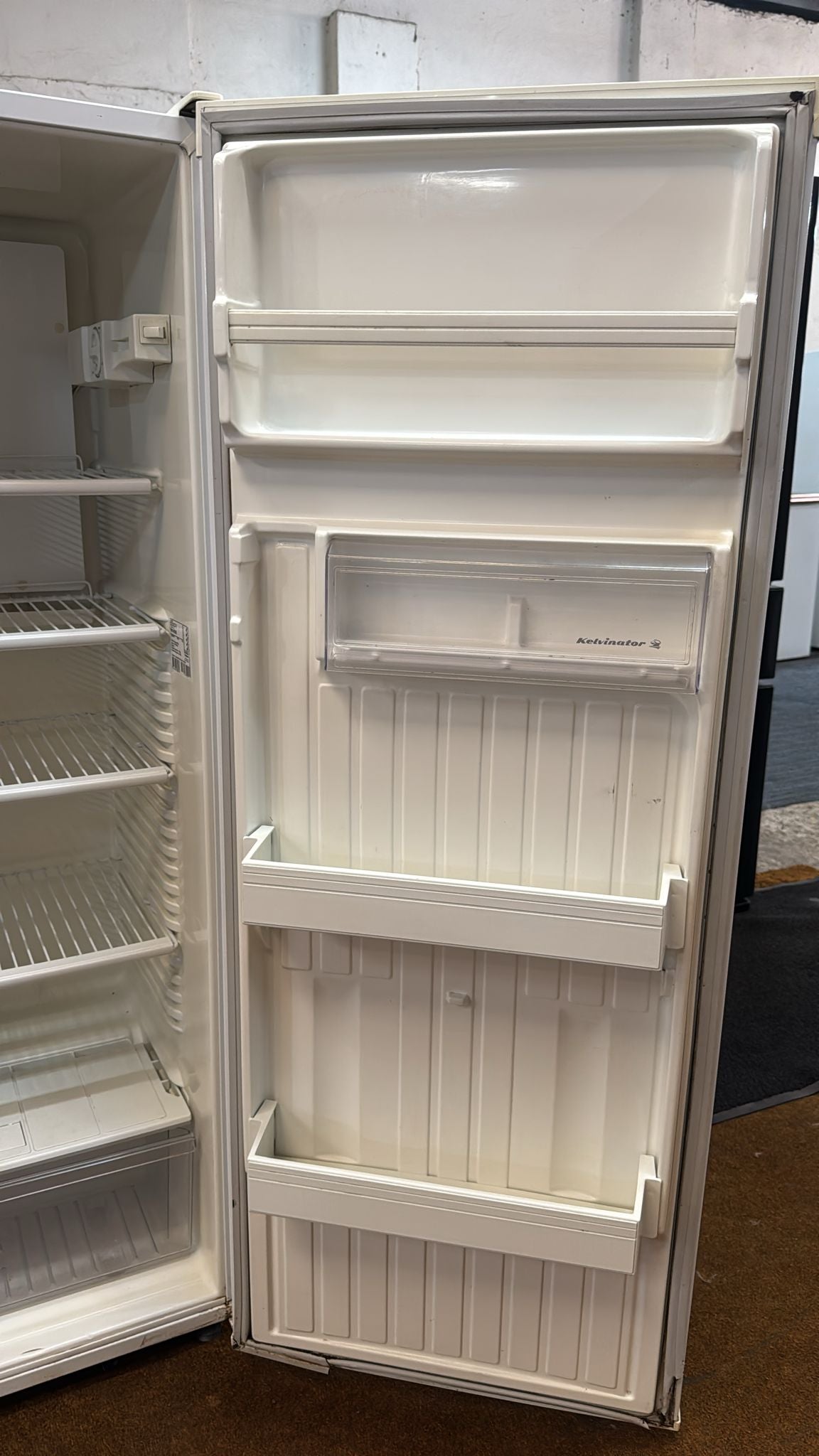 Kelvinator Freestanding Fridge Only CS330D-R 330L (33622)