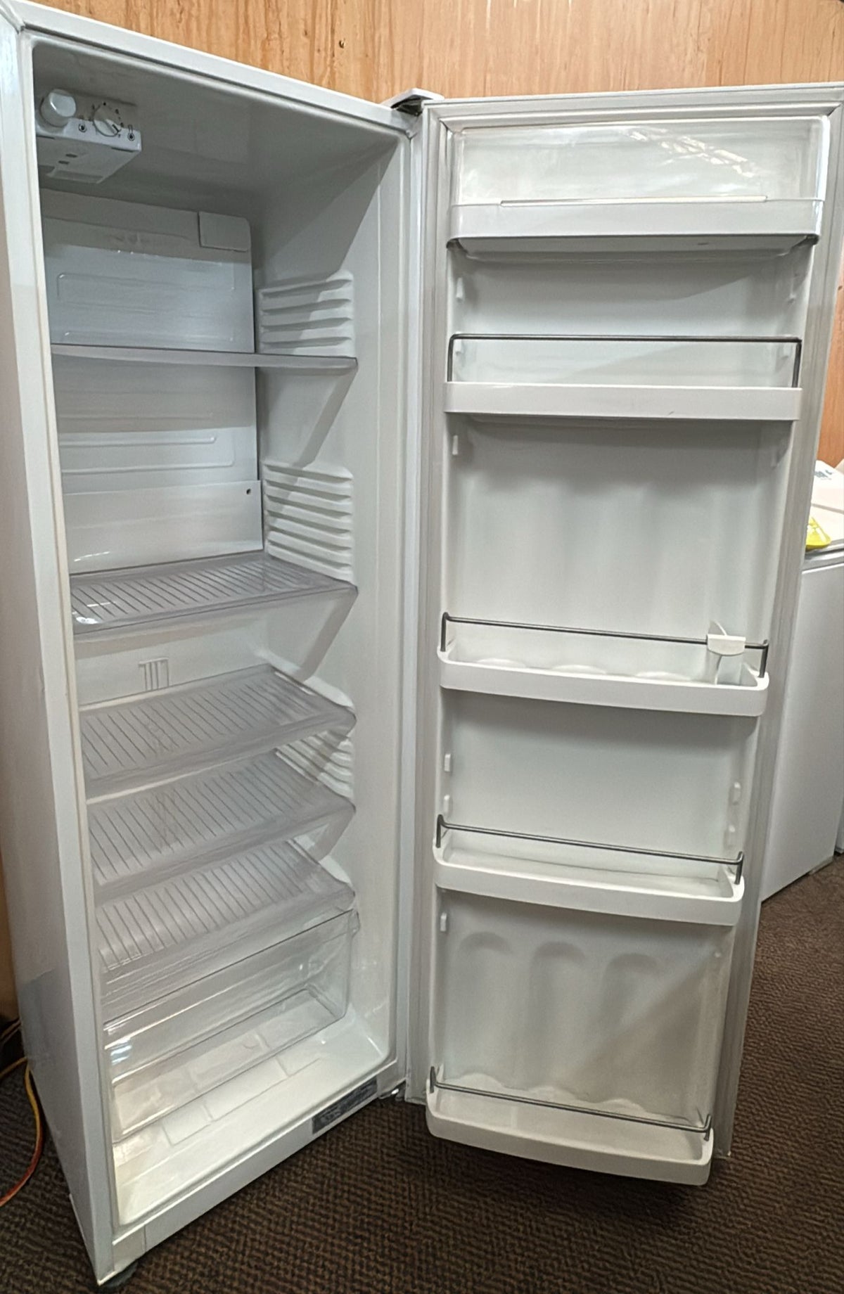 Fisher & Paykel Freestanding Fridge Only, C270 (33638)
