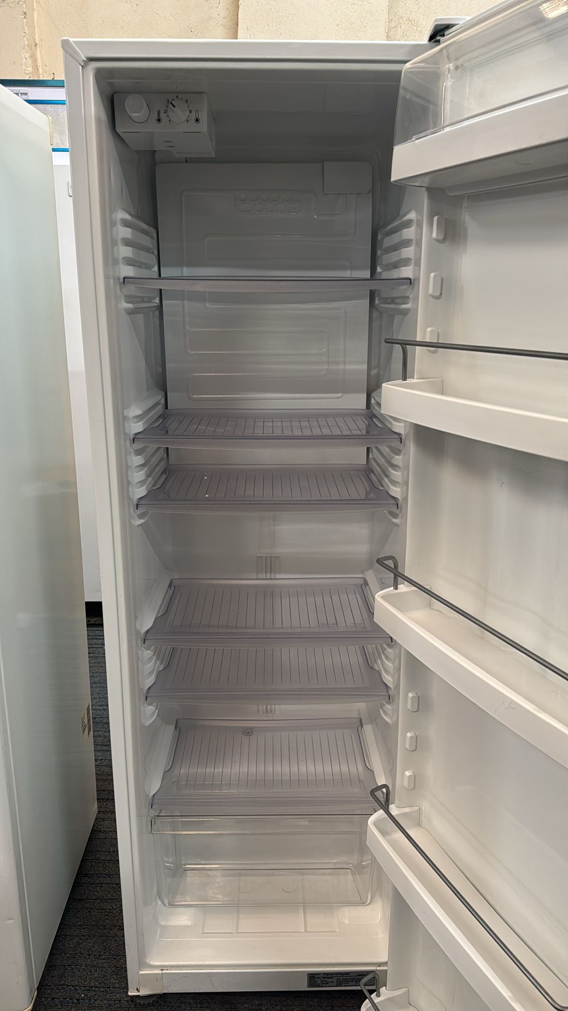 Fisher & Paykel Freestanding Fridge Only, C270 (33651)