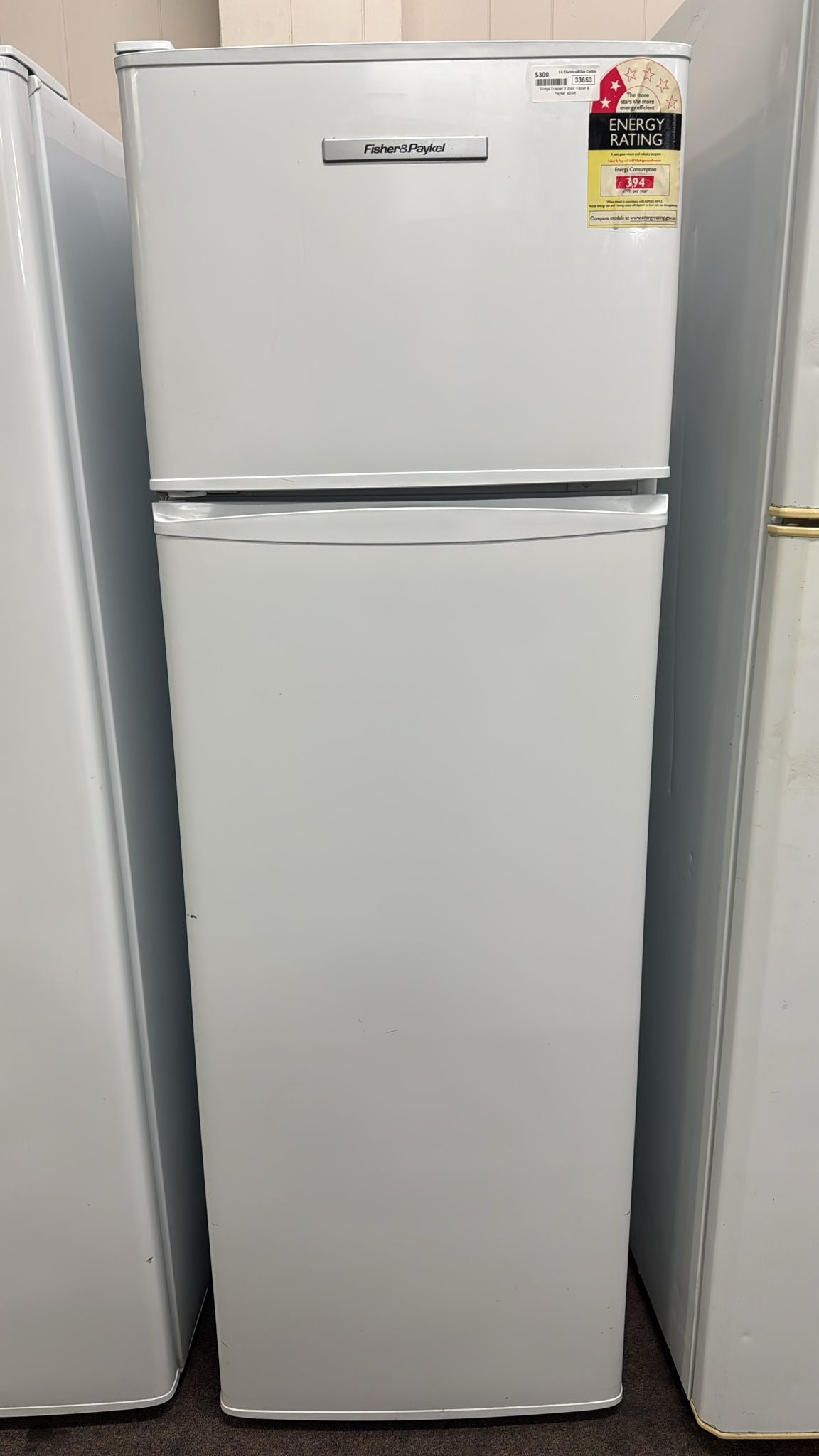 Fisher & Paykel Top Mount Fridge Freezer 249L, E249T (33653)