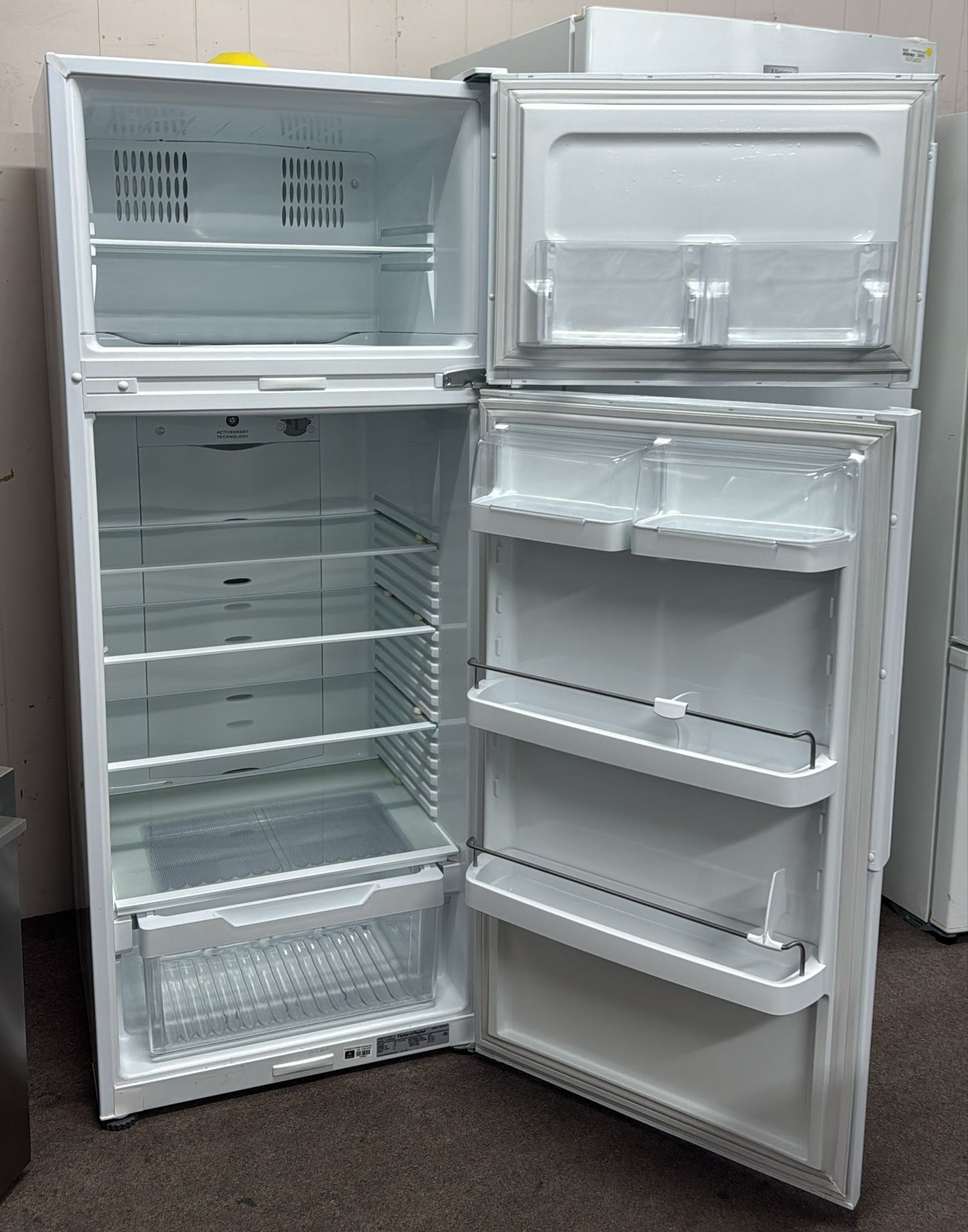 Fisher & Paykel Top Mount Fridge Freezer 380L, E381TRT (33655)