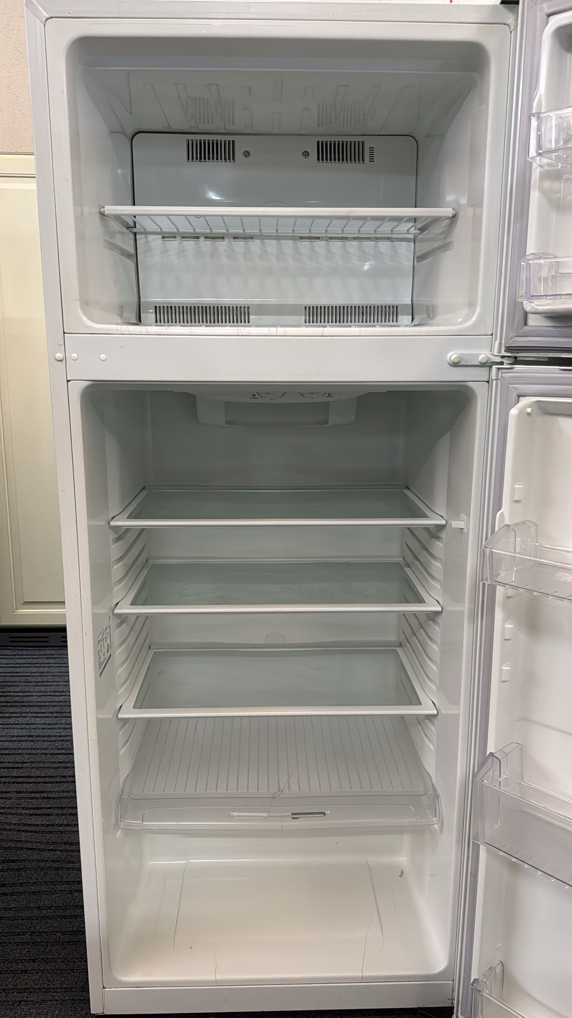 Kelvinator Top Mount Fridge Freezer KTM3900W 390L (33679)