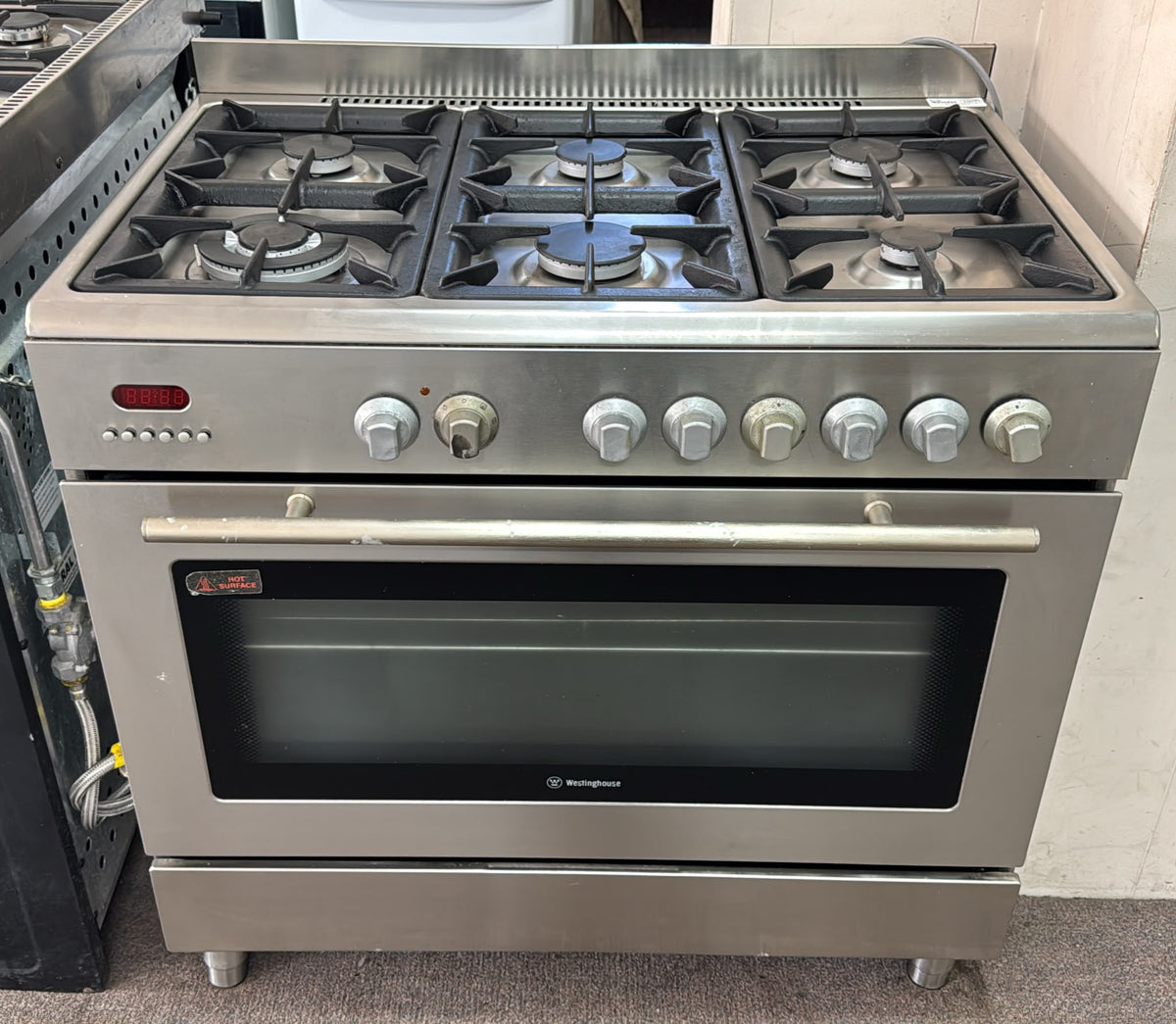Westinghouse 90cm Dual Fuel Gas Stove (33677)