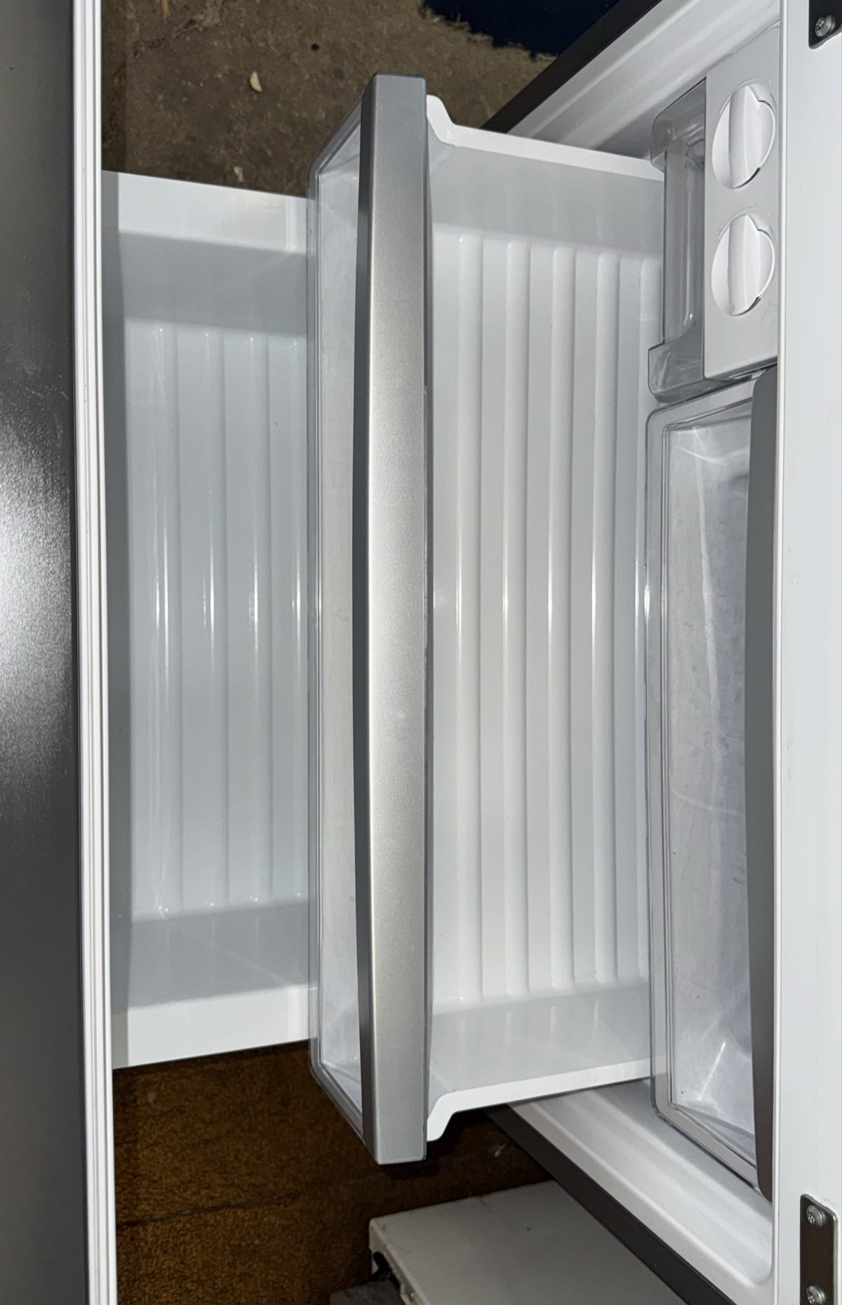 Westinghouse French Door Fridge Freezer 524L, WHE5204BC (33698)