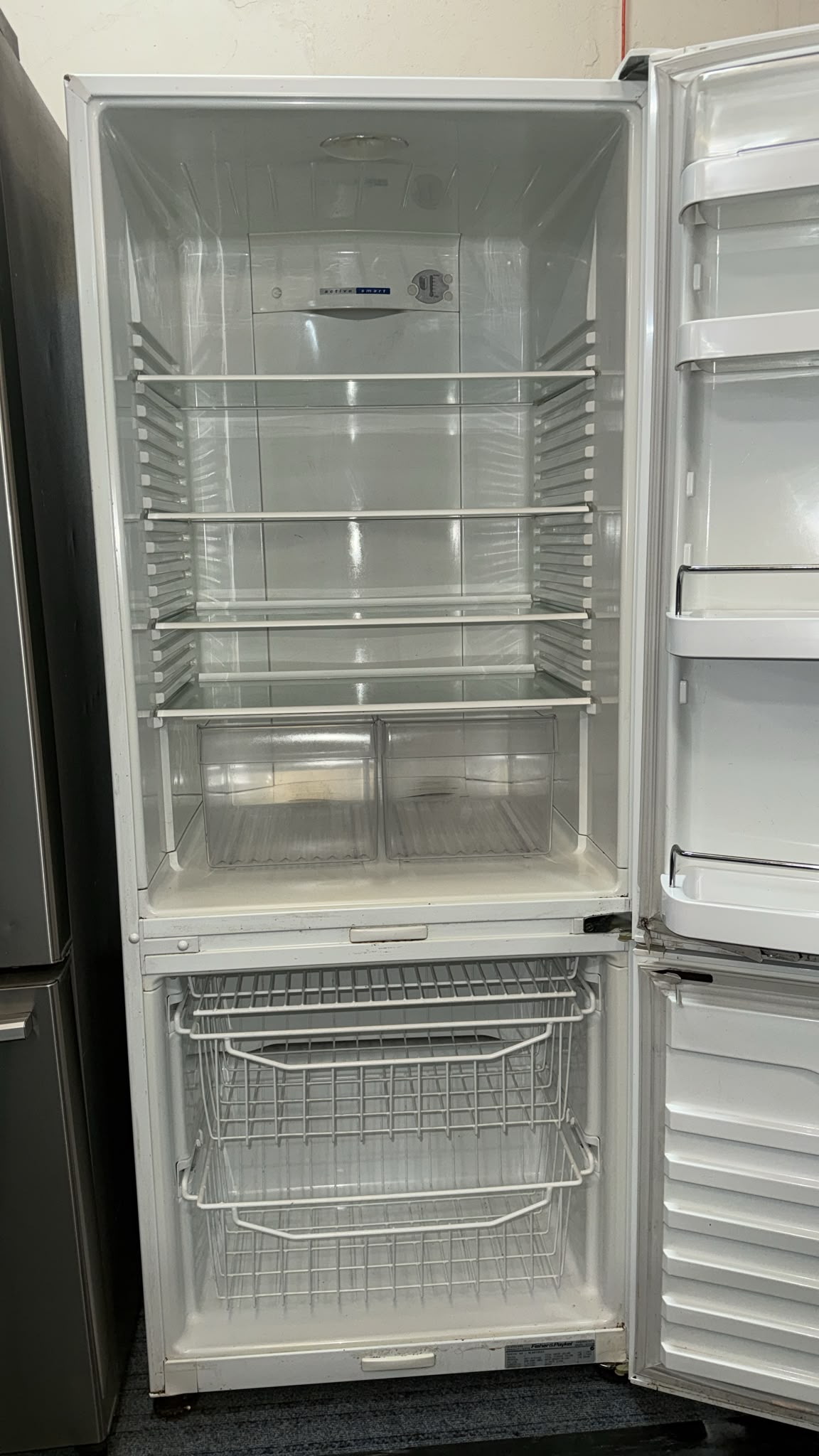 Fisher & Paykel Bottom Mount Fridge Freezer 442L, E442B (33696)