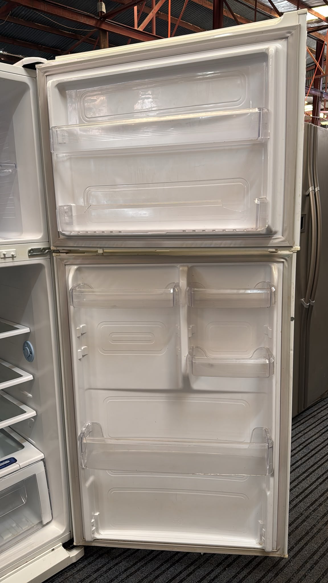 Samsung Fridge Freezer Top Mount 511L SR509EW (33717)