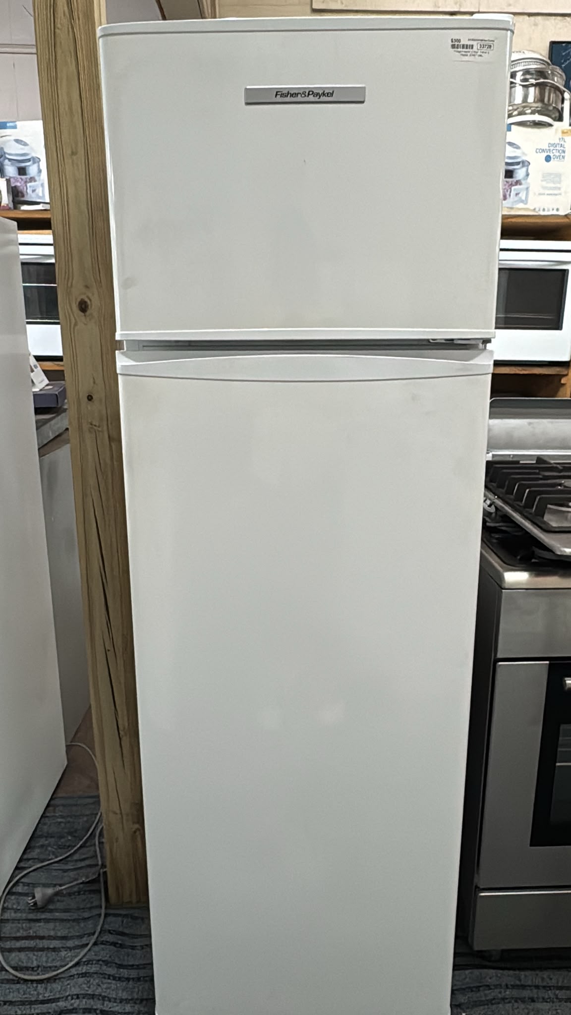 Fisher & Paykel Top Mount Fridge Freezer 249L, E249T (33728)