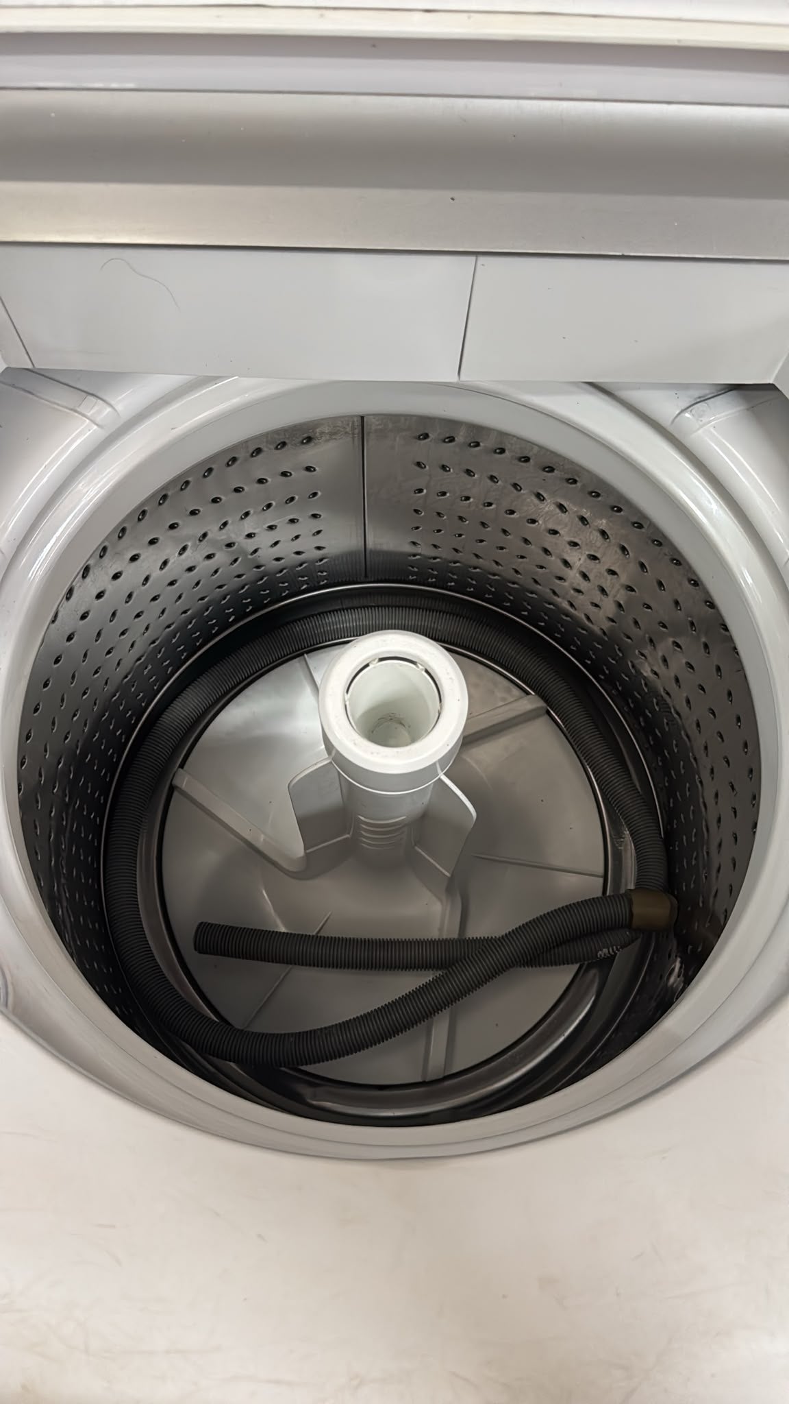 Simpson Top Loader Washing Machine 7.5kg SWT704 (33731)