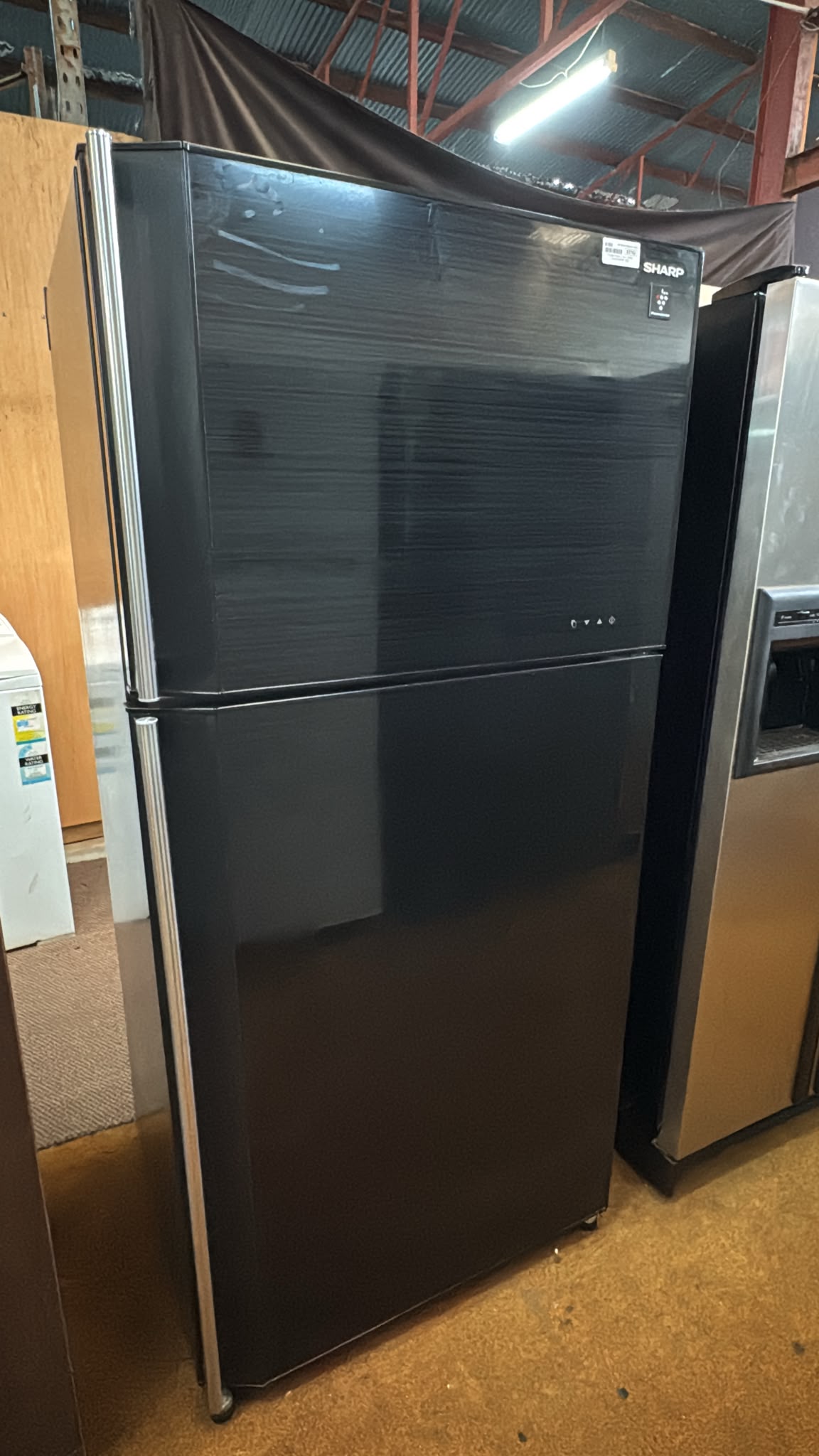 Sharp Top Mount Fridge Freezer 585L (33752)