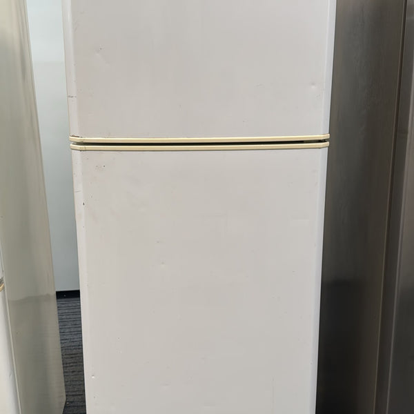 Samsung 238L Fridge Freezer Top Mount (33779)