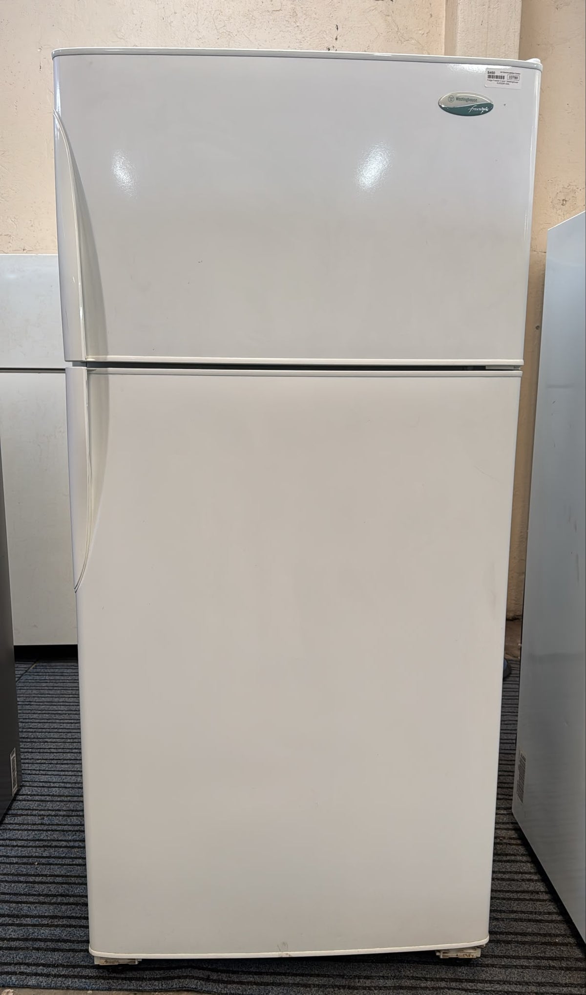 Westinghouse 530L Top Mount Fridge Freezer  RJ532SR (33780)