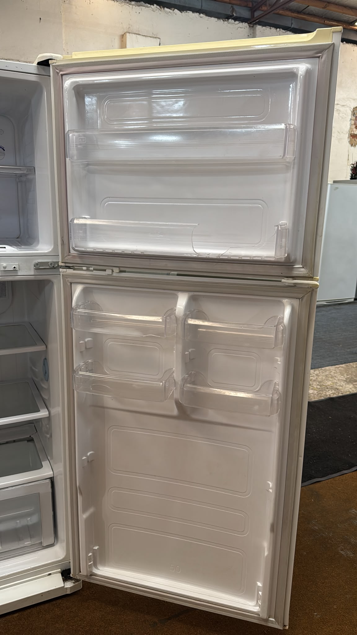 Samsung Fridge Freezer Top Mount 431L, SR430MW (33789)