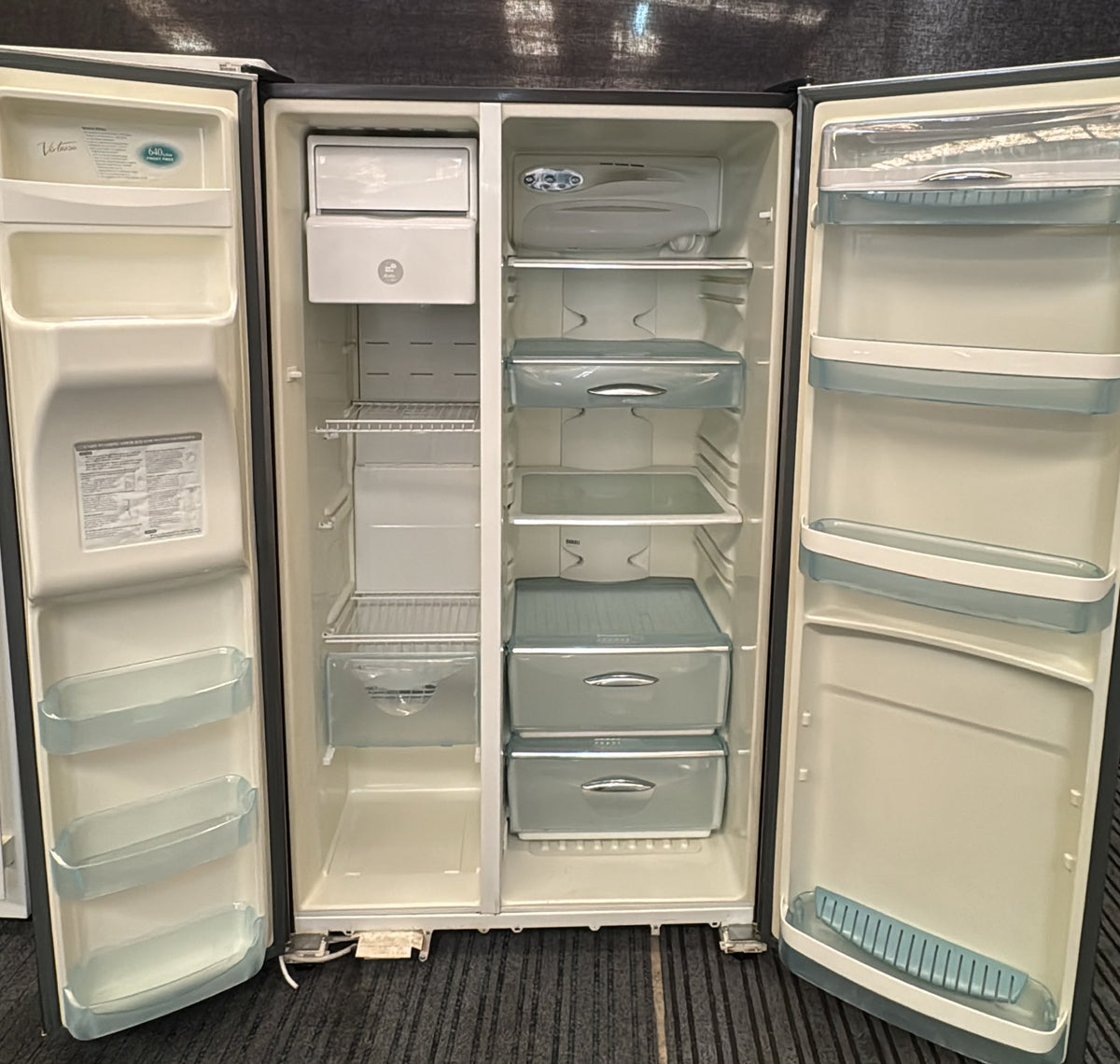 Westinghouse Side by Side Fridge Freezer 640L RS643 (33830)