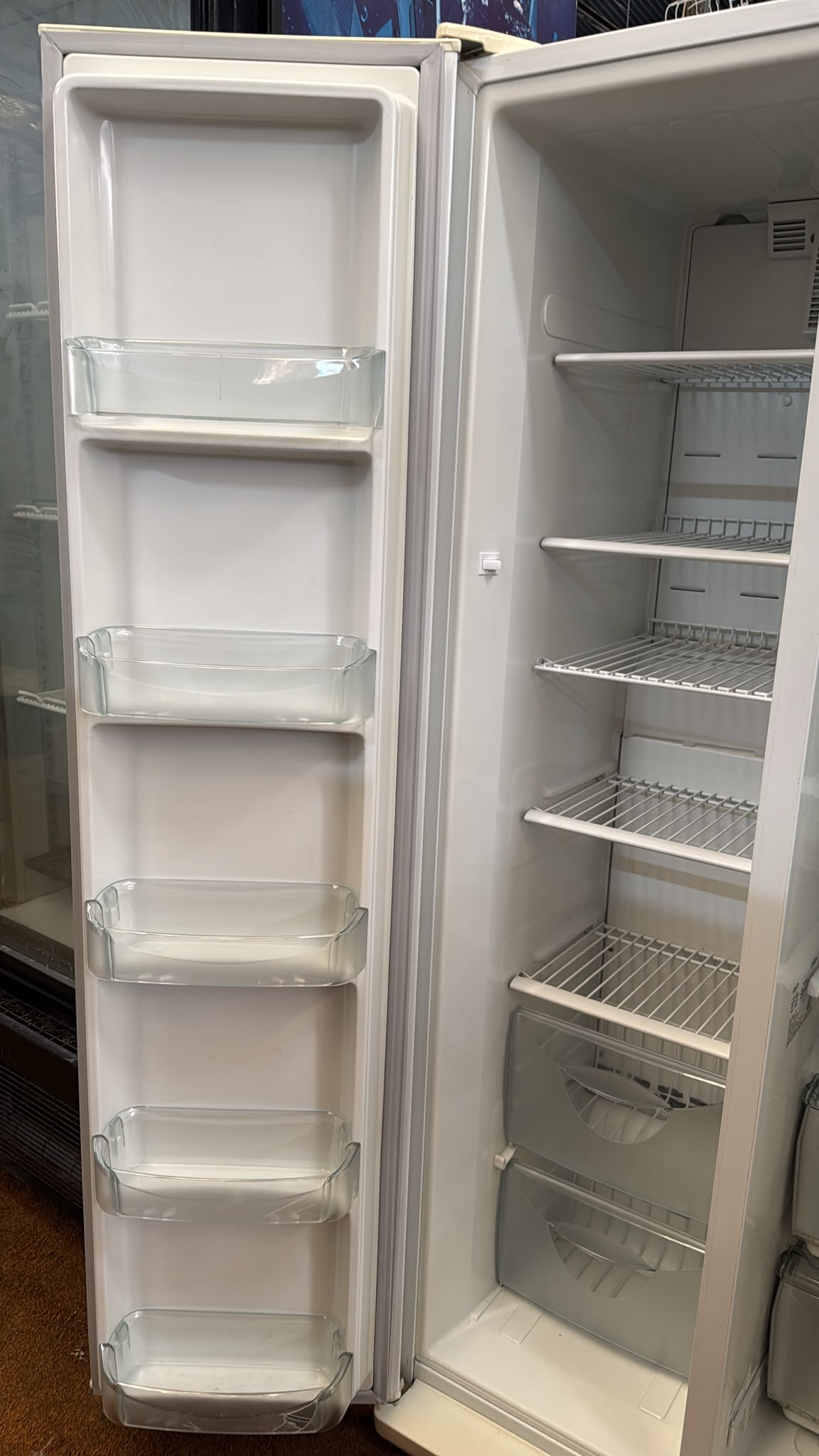 Westinghouse Side by Side Fridge Freezer 660L RS662V (33863)