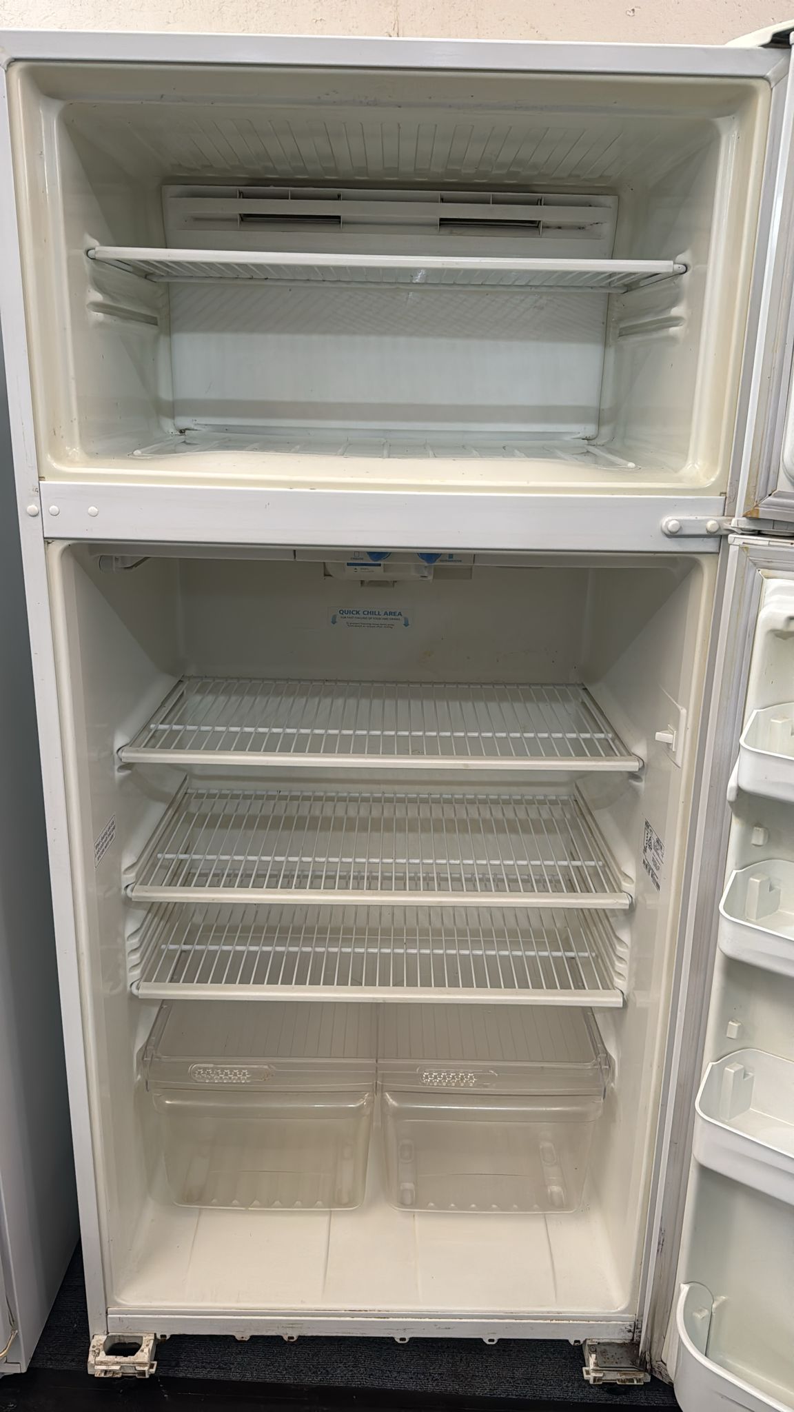 Kelvinator Top Mount Fridge Freezer 520L N520F-R*2 (32239)