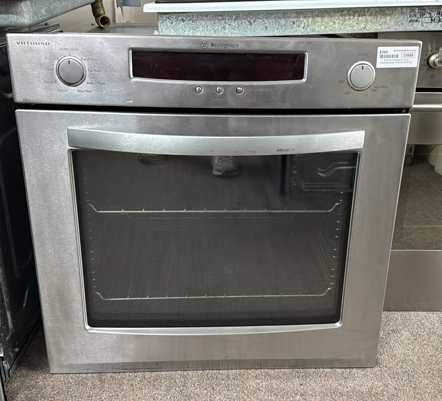Westinghouse Electric Underbench Oven, PON781S*04 (32688)