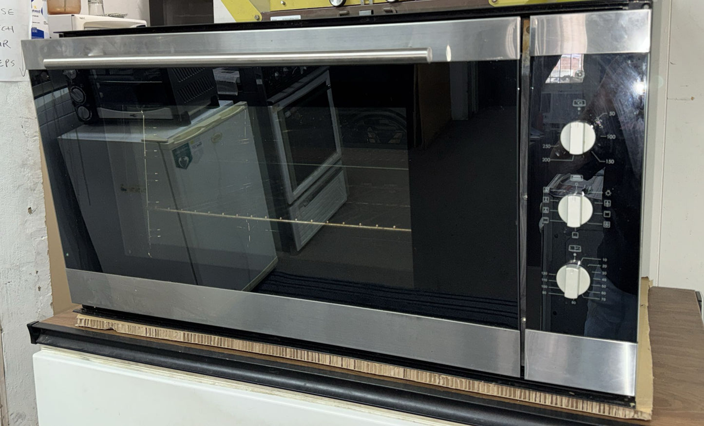 Euro 90cm Fan Forced Electric Under bench Oven EP900MSS (32787)